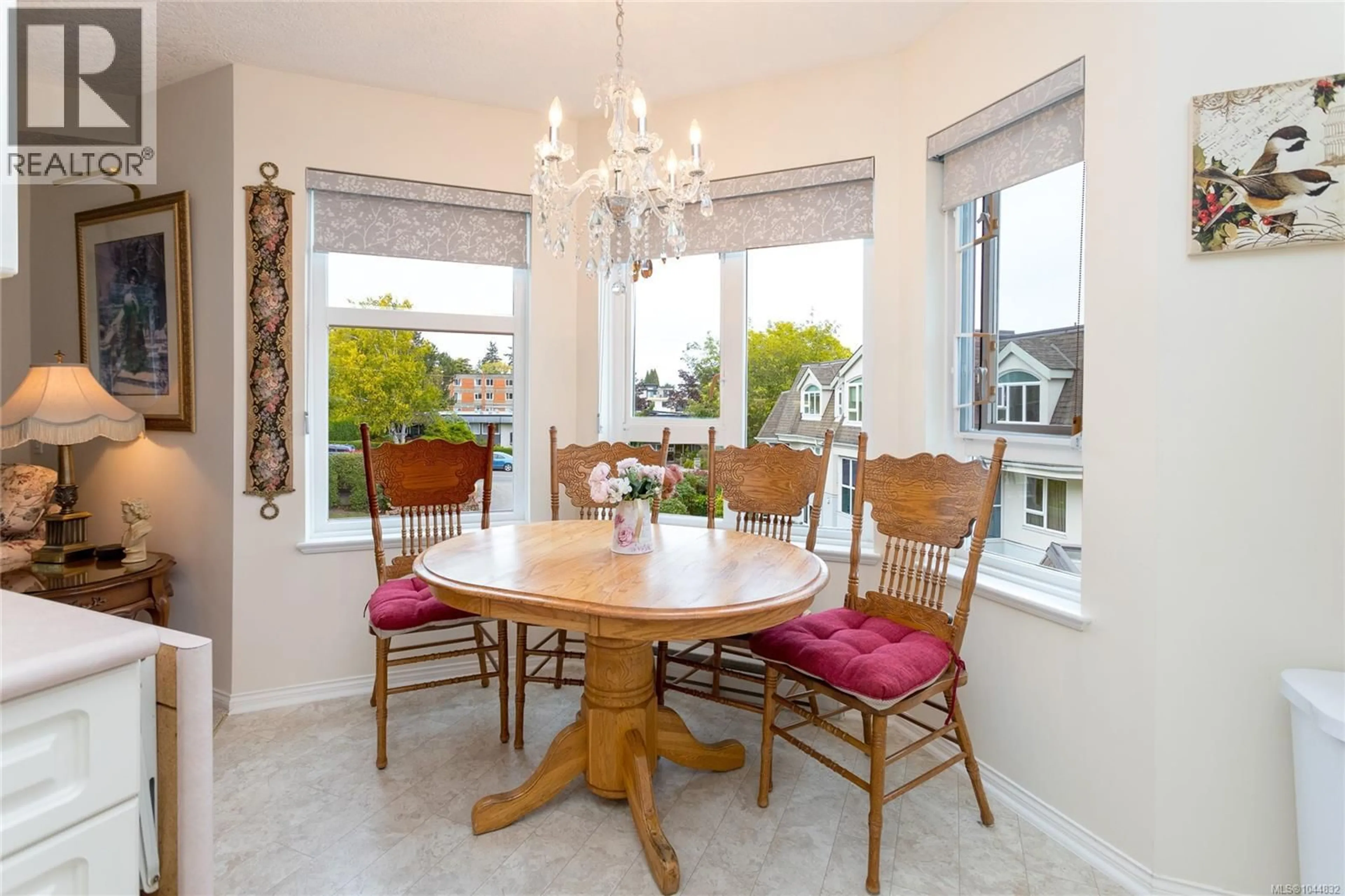 Dining room, unknown for 409 - 1521 CHURCH AVENUE, Saanich British Columbia V8P5T7