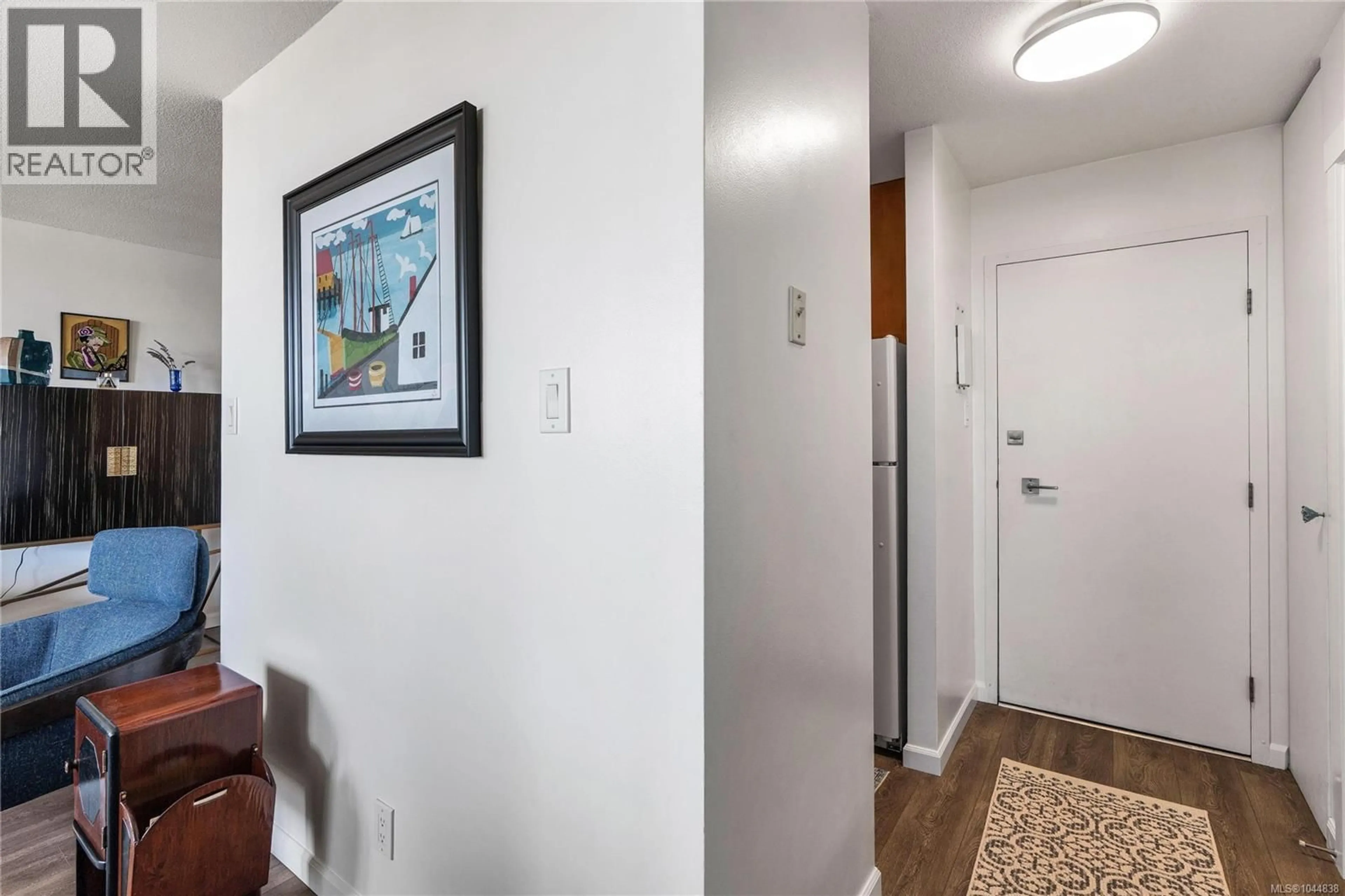 Indoor entryway for 2104 - 647 MICHIGAN STREET, Victoria British Columbia V8V1S9