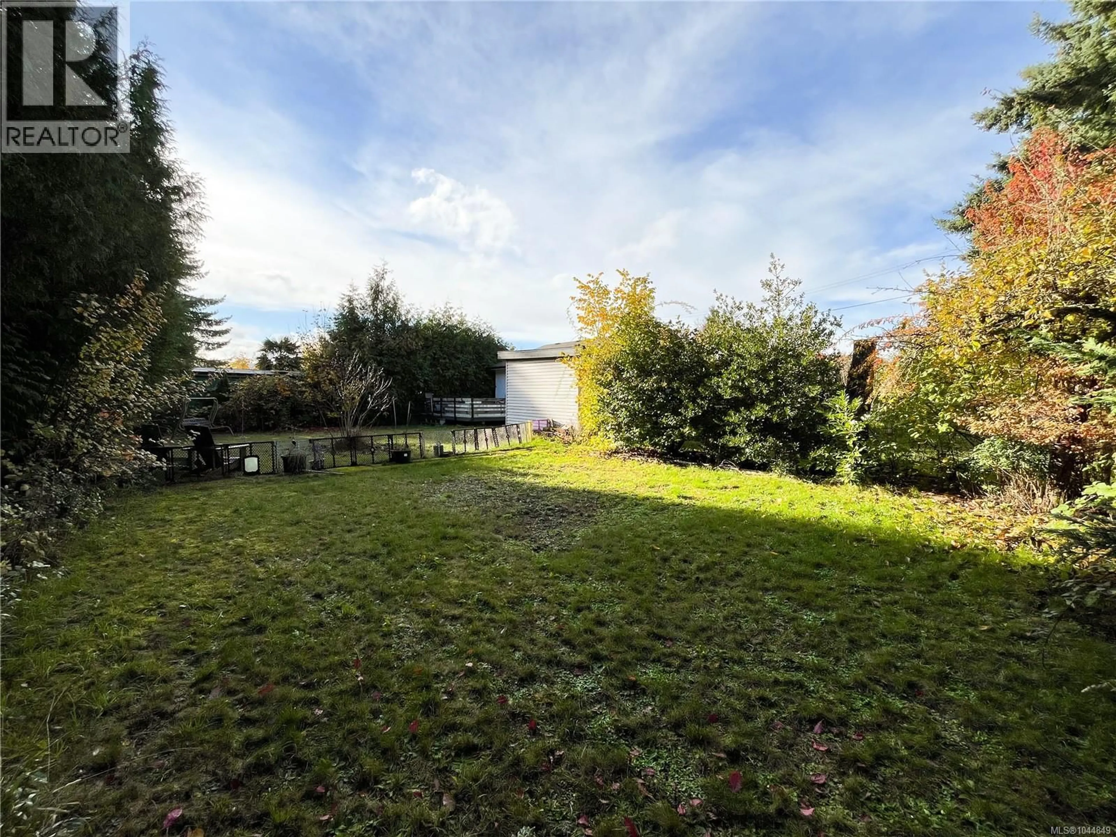 A pic from outside/outdoor area/front of a property/back of a property/a pic from drone, forest/trees view for 1193 DIGNAN ROAD, Central Saanich British Columbia V8M1H4
