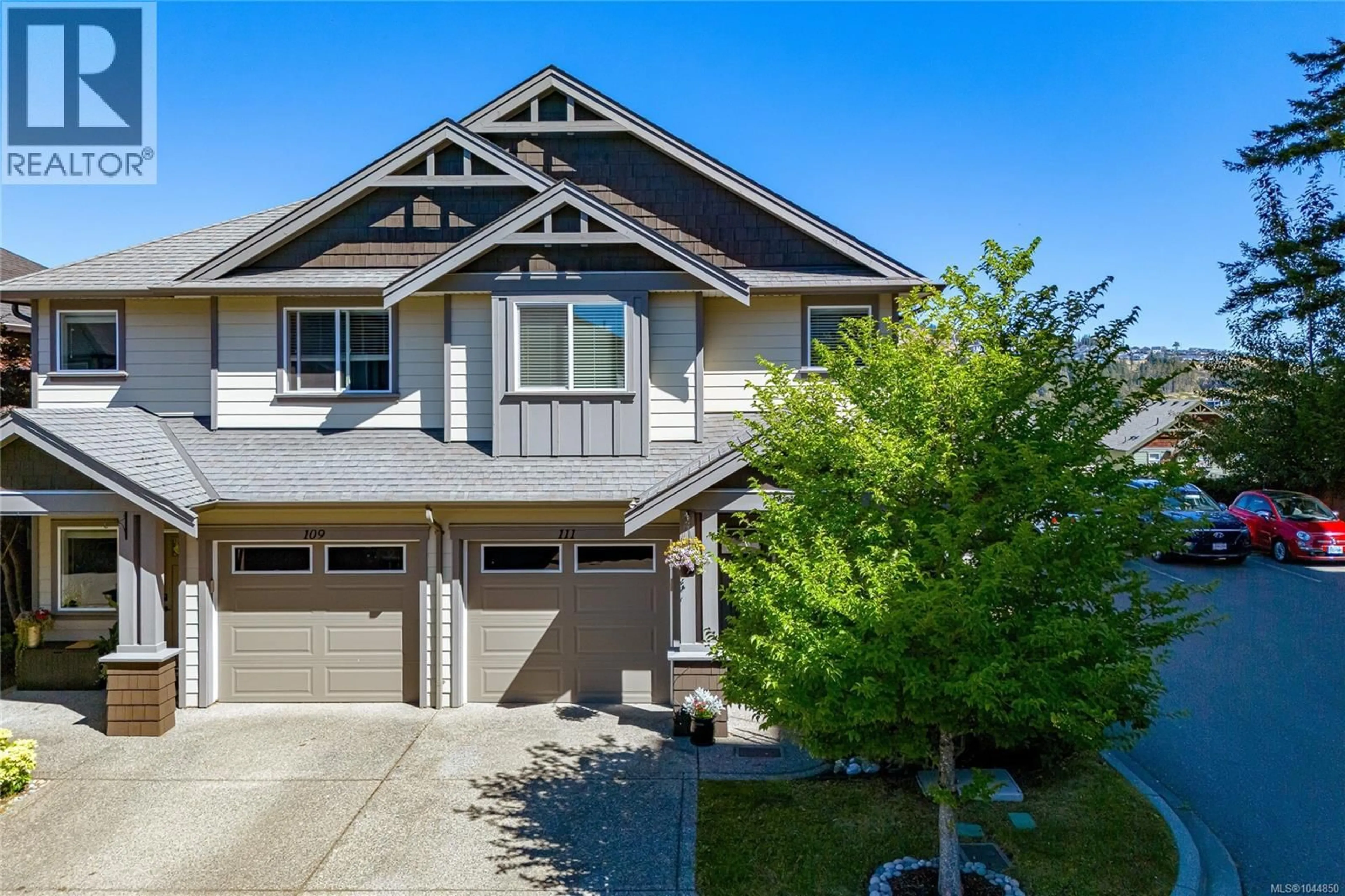 A pic from outside/outdoor area/front of a property/back of a property/a pic from drone, street for 111 - 2957 ALOUETTE DRIVE, Langford British Columbia V9B0M9