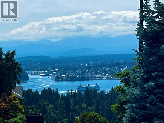 3702 GLEN OAKS DRIVE, Nanaimo 2