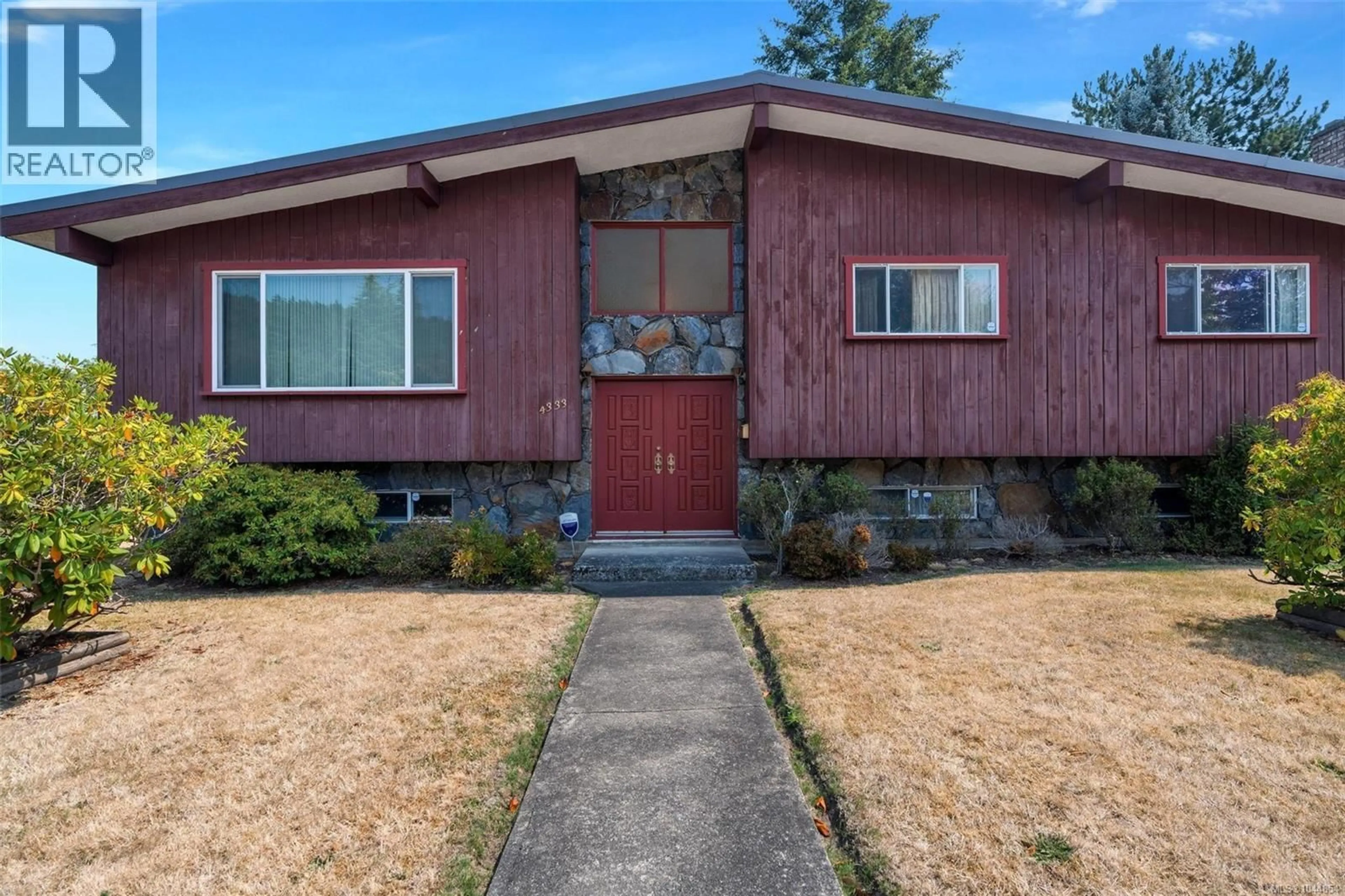 Home with vinyl exterior material, street for 4333 RAMSAY PLACE, Saanich British Columbia V8N4Y8
