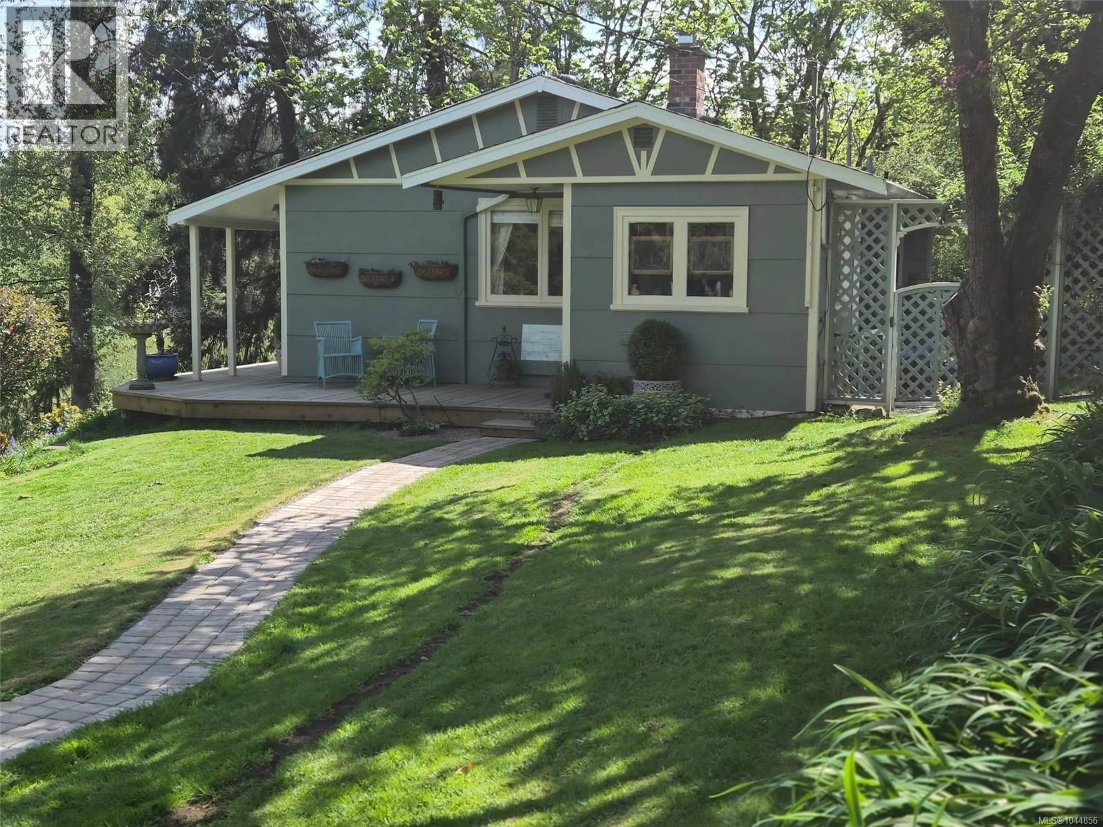 Home with vinyl exterior material, street for 2942 SHERMAN ROAD, Duncan British Columbia V9L2B6