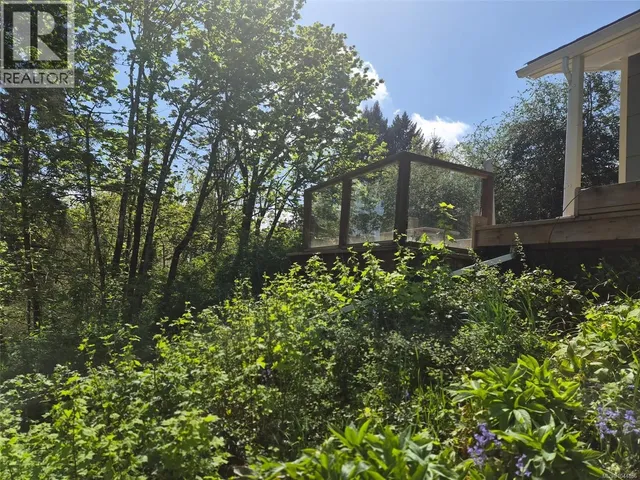 2942 SHERMAN ROAD, Duncan 5
