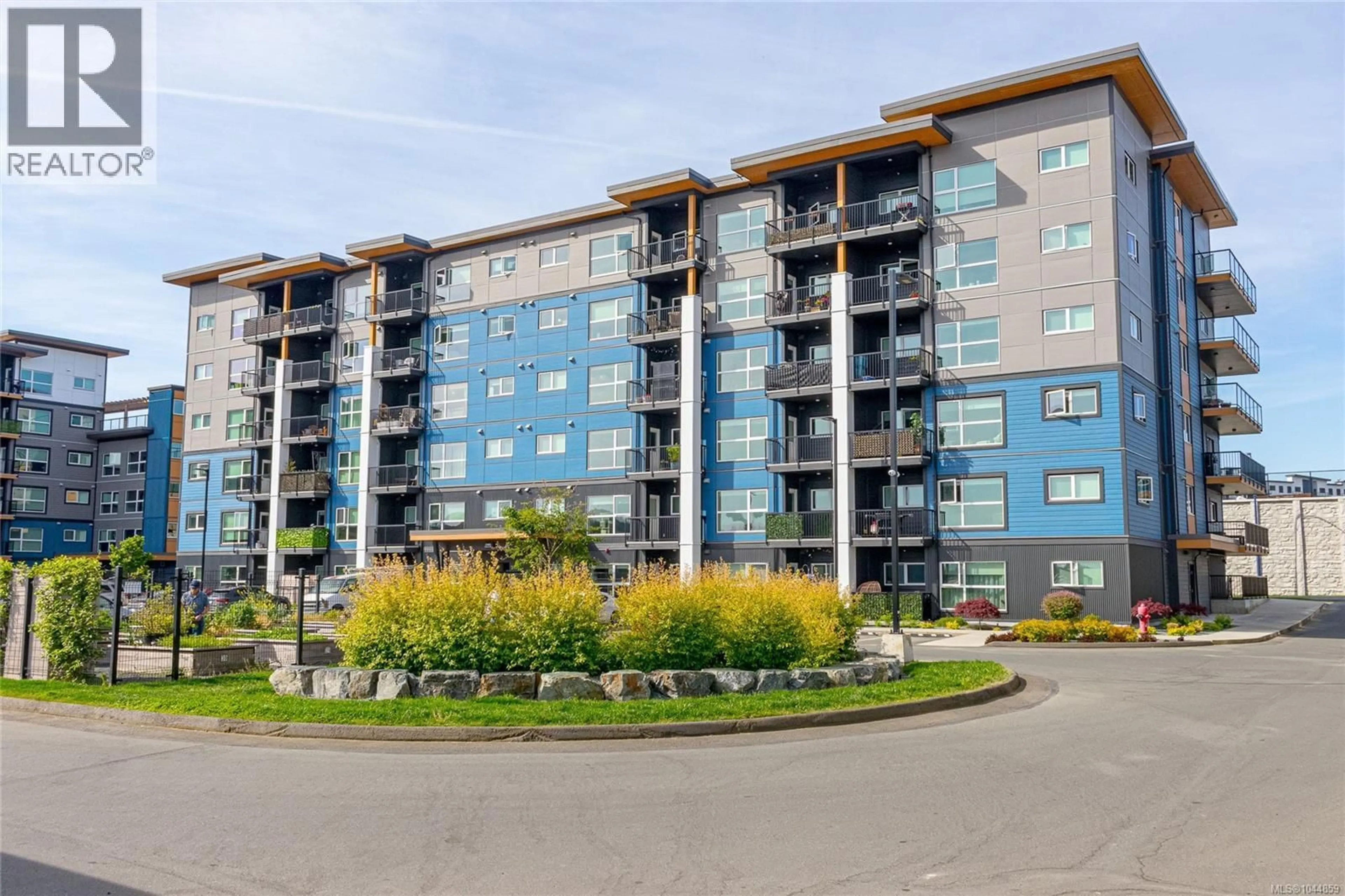 Unknown for 301 - 2465 GATEWAY ROAD, Langford British Columbia V9B5X3
