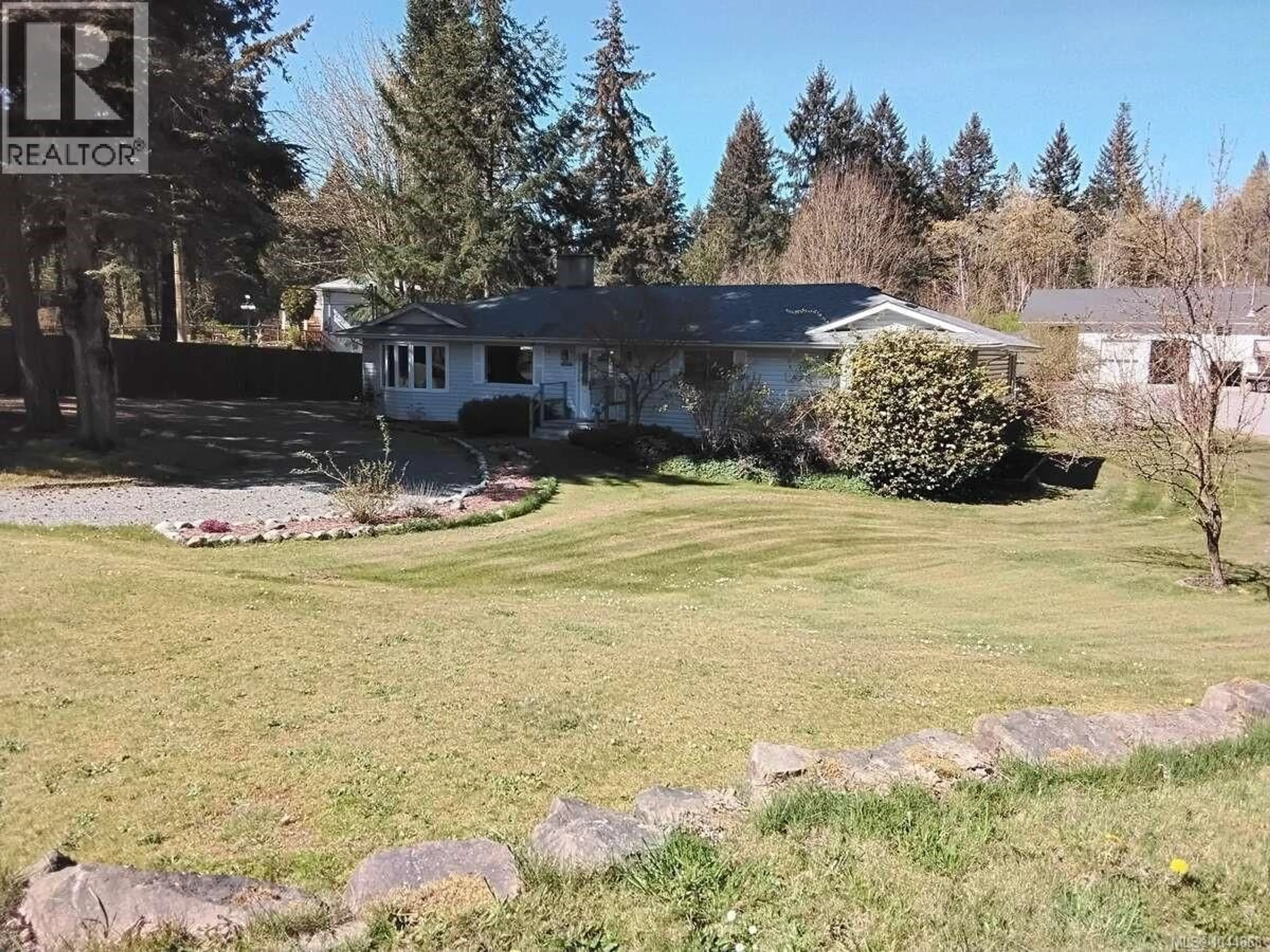 A pic from outside/outdoor area/front of a property/back of a property/a pic from drone, mountain view for 4759 YELLOW POINT ROAD, Ladysmith British Columbia V9G1H2