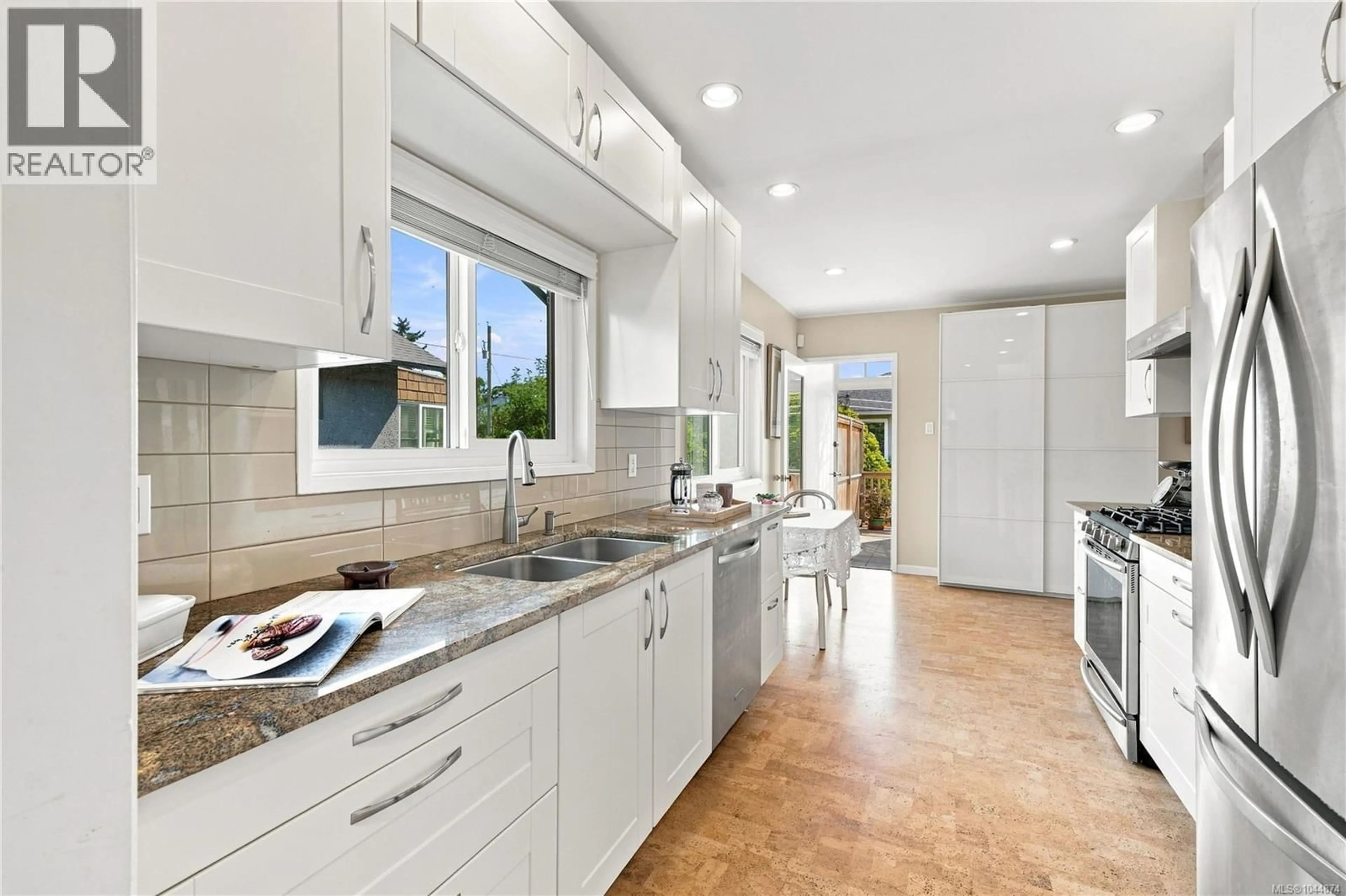 Open concept kitchen, ceramic/tile floor for 2449 OREGON AVENUE, Victoria British Columbia V8R3V8