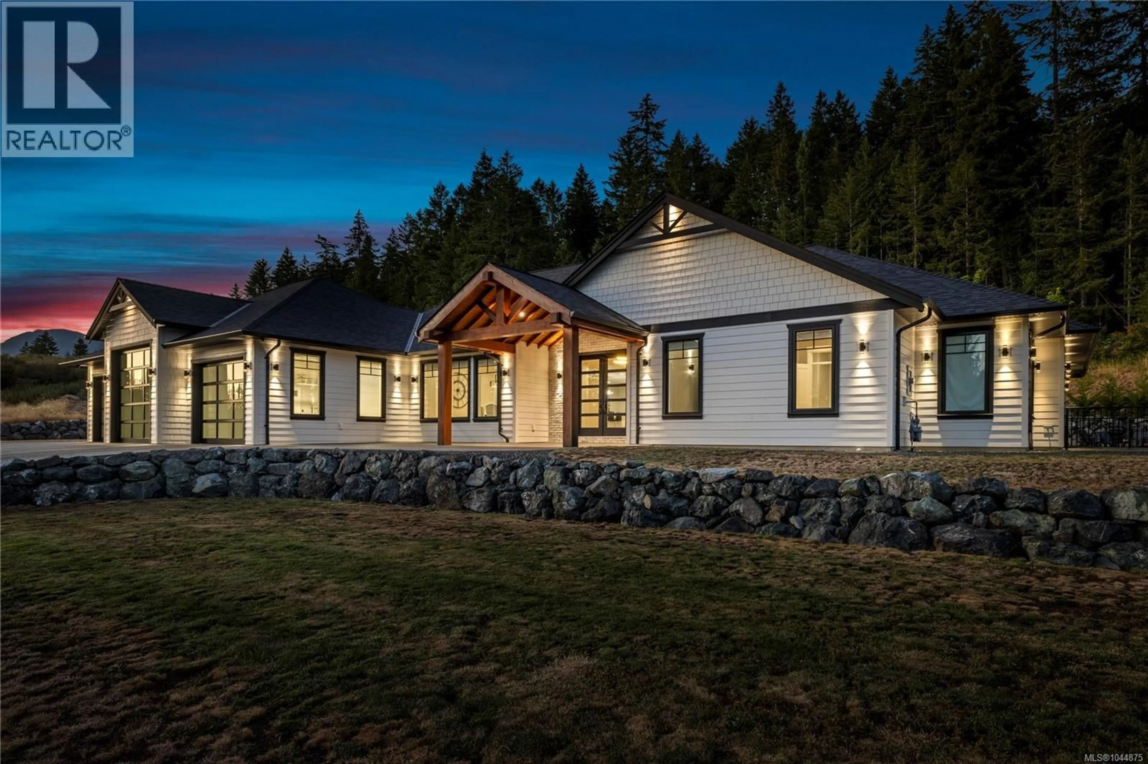 Home with vinyl exterior material, mountain view for 6127 CHASE DRIVE, Port Alberni British Columbia V9Y0C2