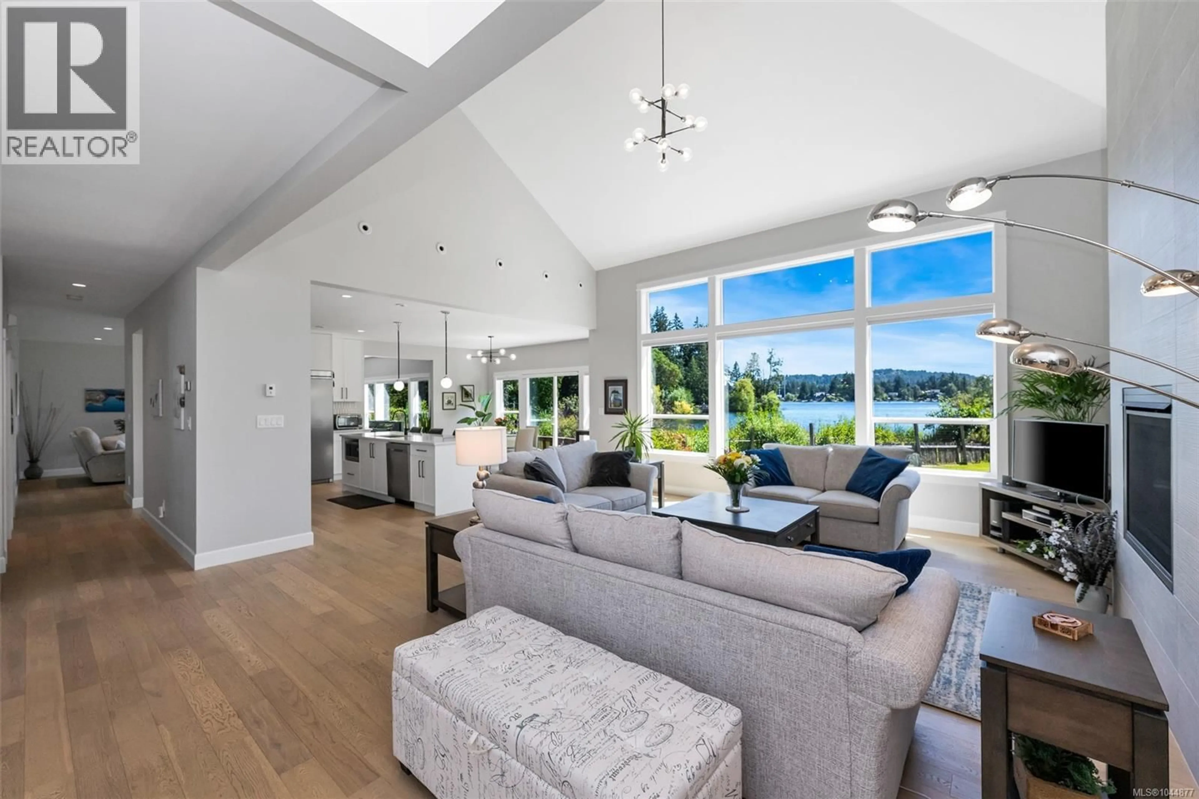 Living room with furniture, unknown for 2717 PANDA PLACE, Langford British Columbia V9B2Y9