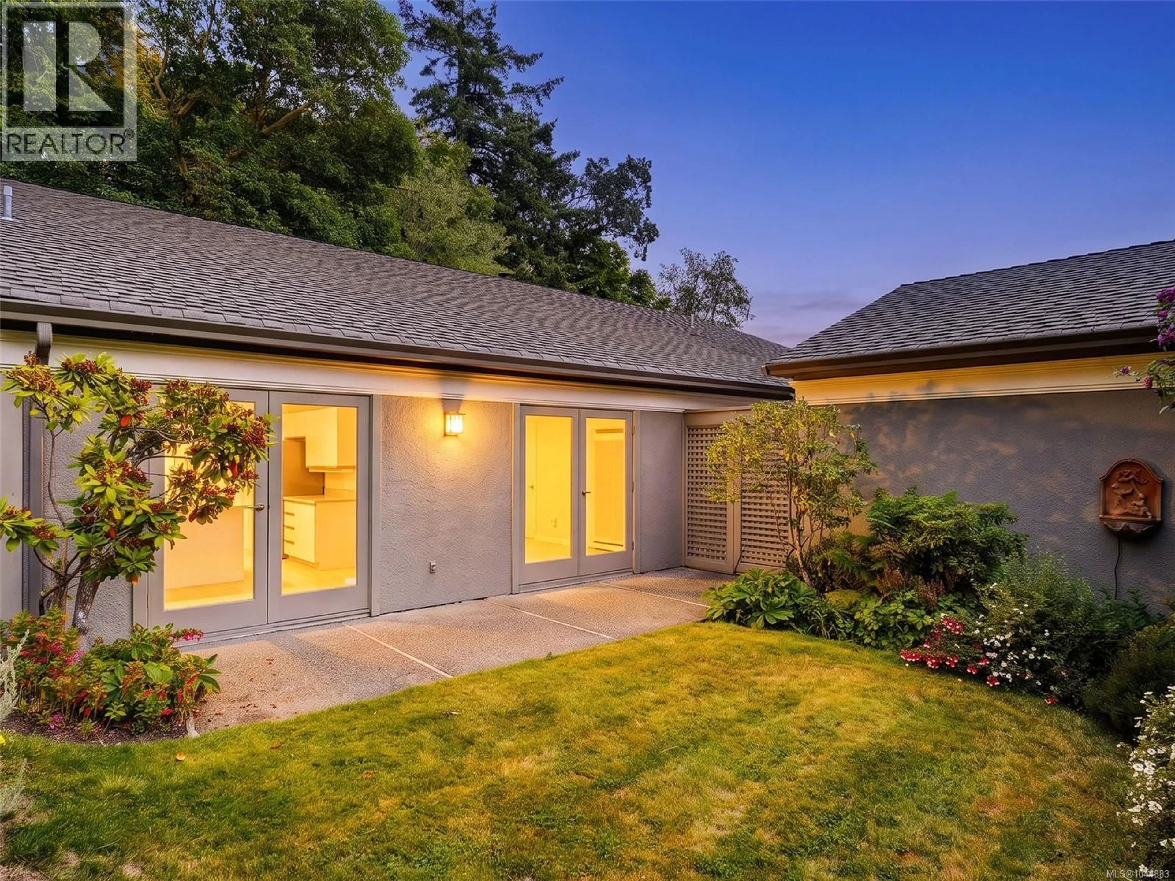 Unknown for 6 - 735 MOSS STREET, Victoria British Columbia V8V4N9