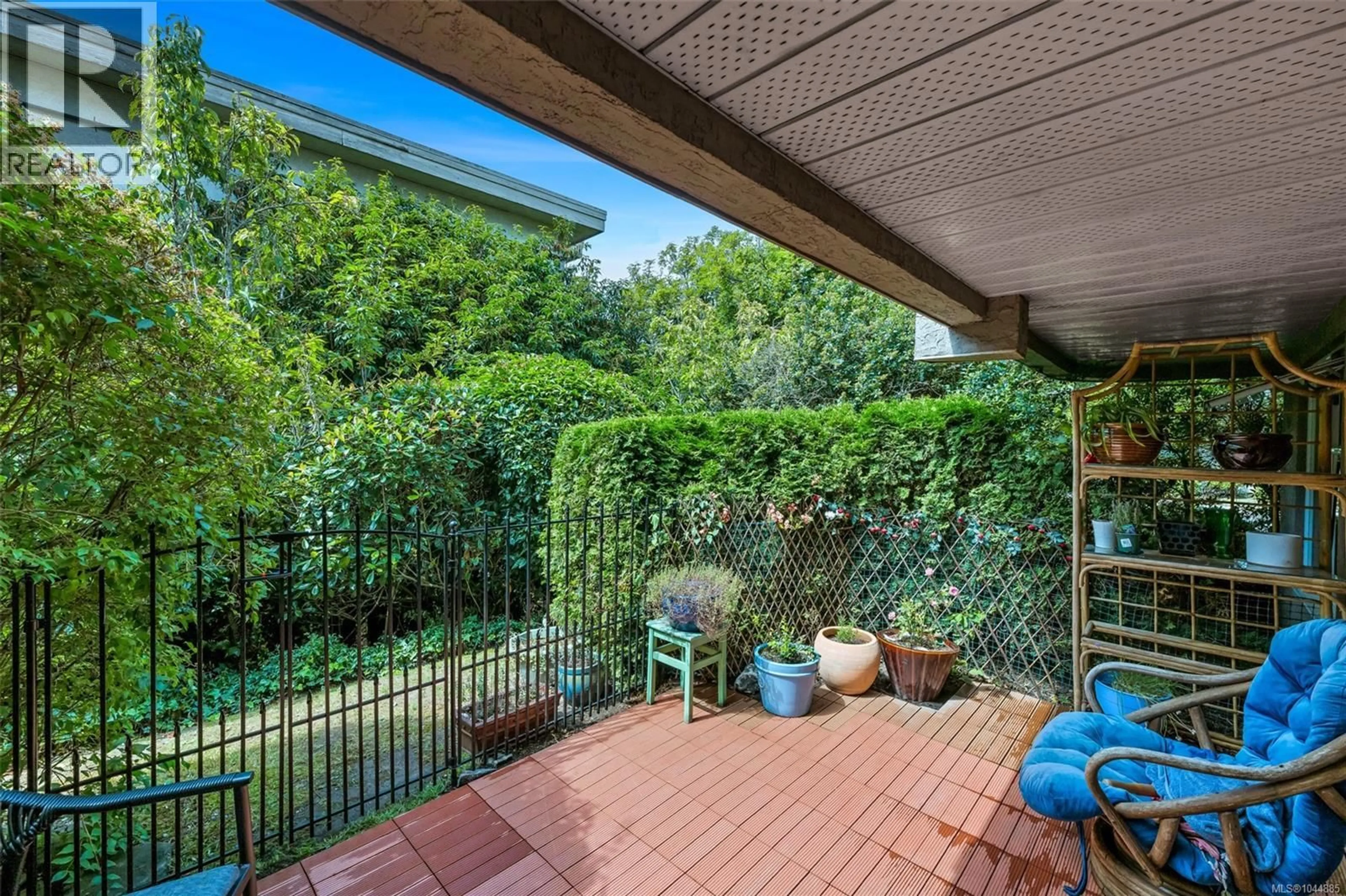 Patio, street for 102 - 1223 JOHNSON STREET, Victoria British Columbia V8V3N9