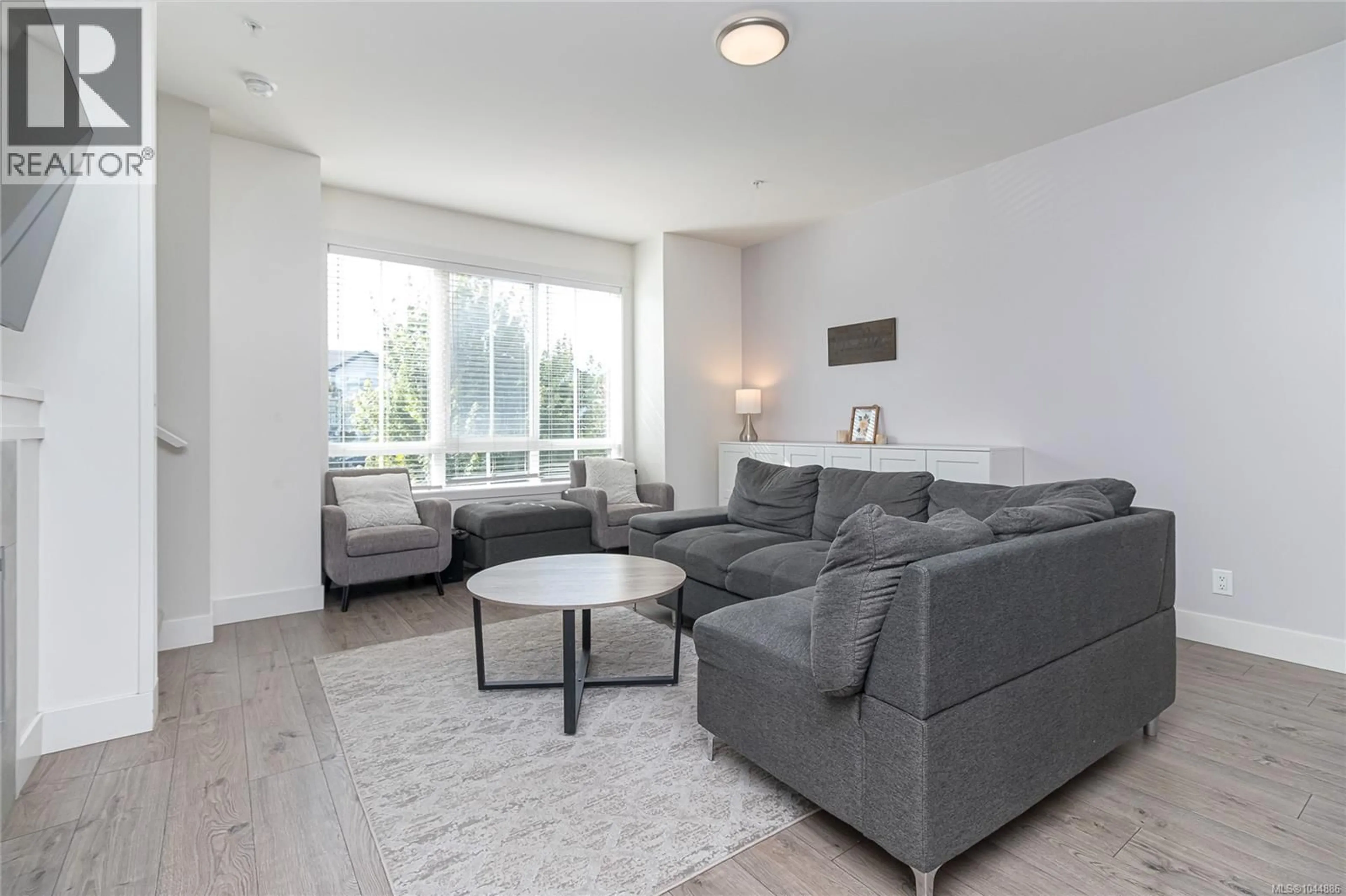 Living room with furniture, unknown for 50 - 370 LATORIA BOULEVARD, Colwood British Columbia V9C0N9