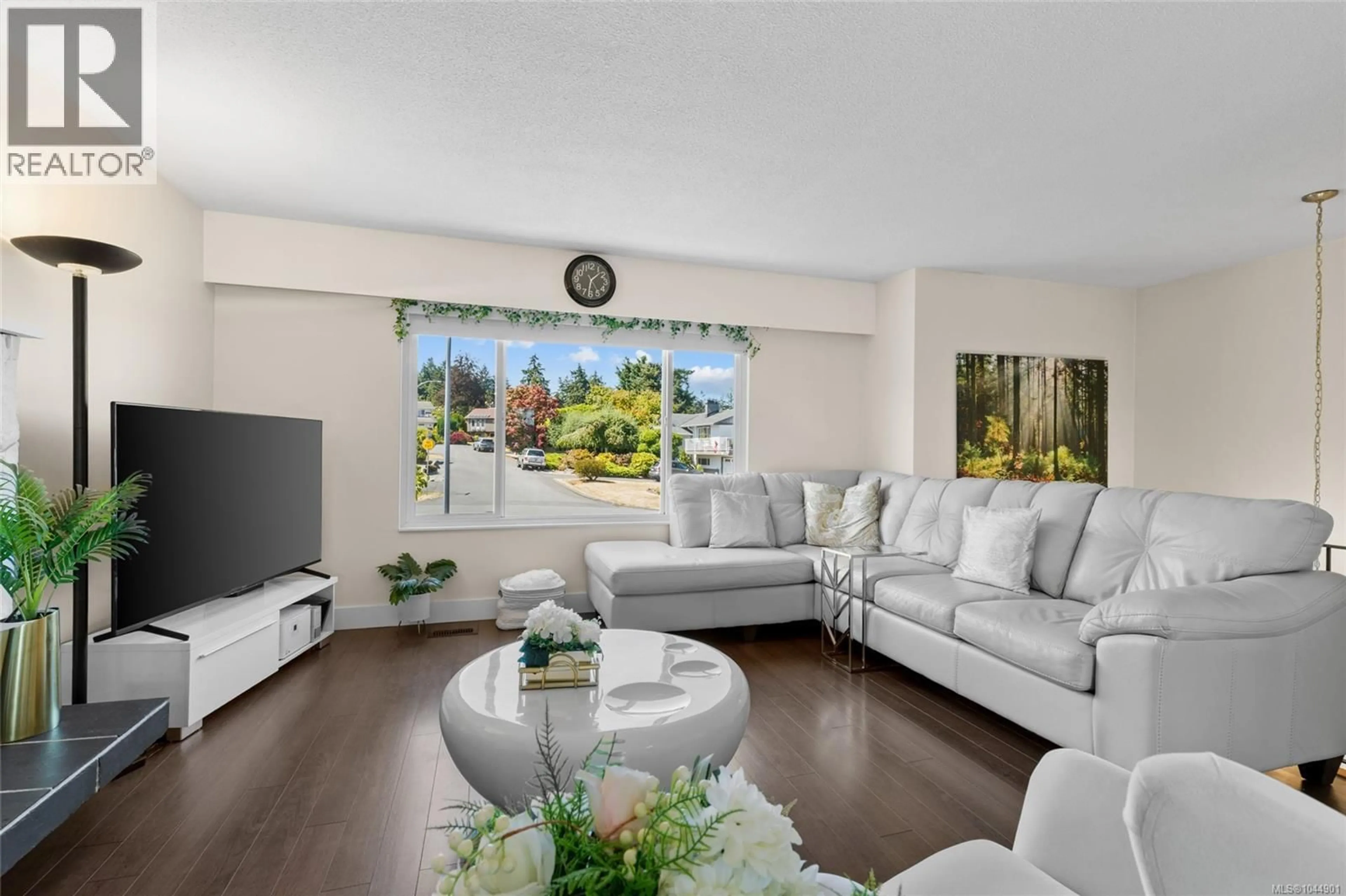 Living room with furniture, unknown for 160 SAN FRISCO WAY, Nanaimo British Columbia V9S5H3