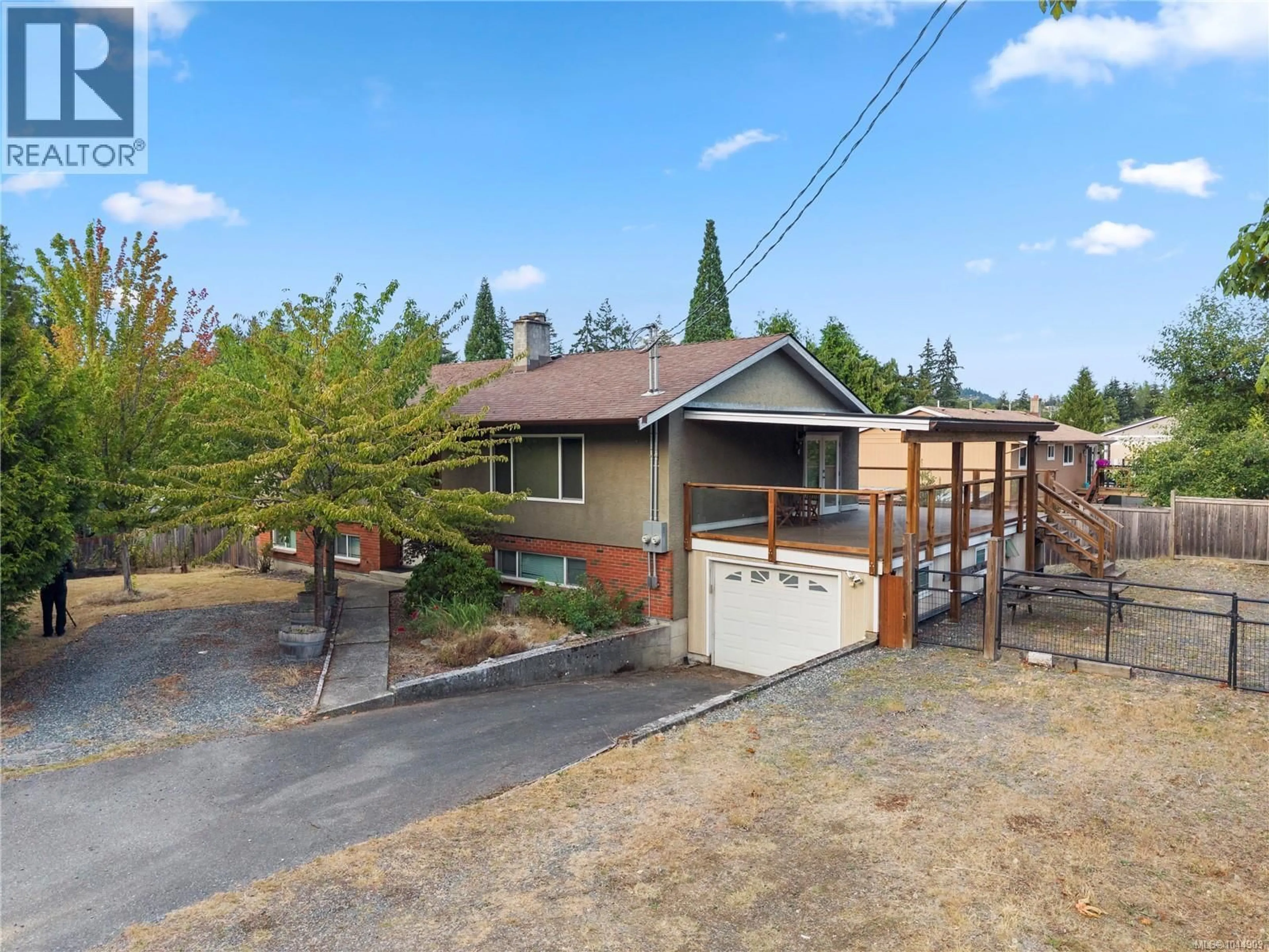 A pic from outside/outdoor area/front of a property/back of a property/a pic from drone, street for 5188 MAUREEN WAY, Nanaimo British Columbia V9T3Y2