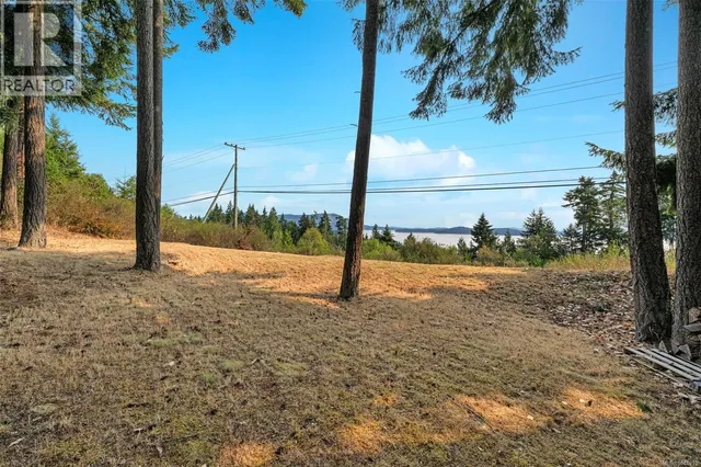 2437 BENKO ROAD, Mill Bay 2