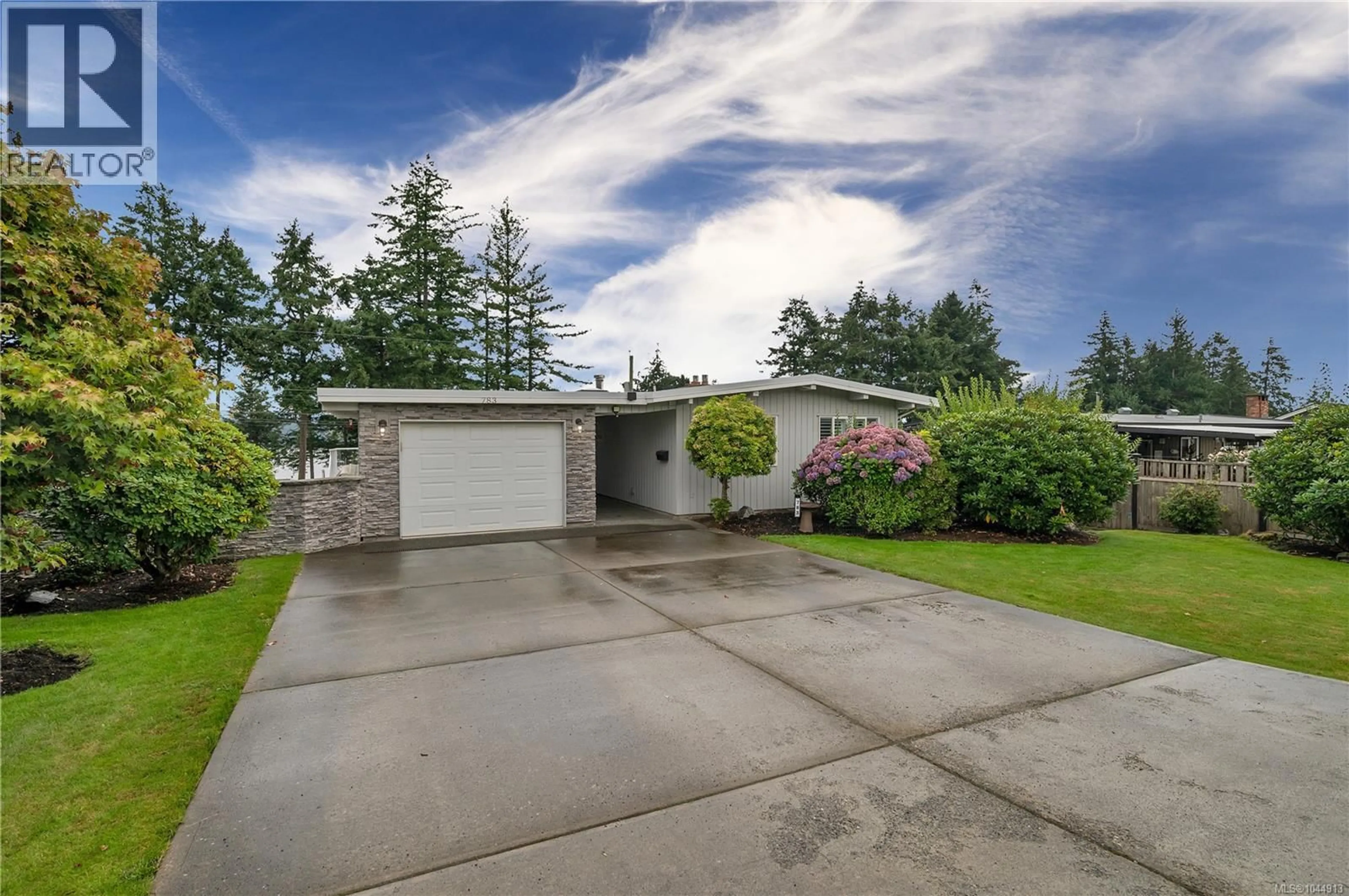 A pic from outside/outdoor area/front of a property/back of a property/a pic from drone, street for 783 GALERNO ROAD, Campbell River British Columbia V9W1H9