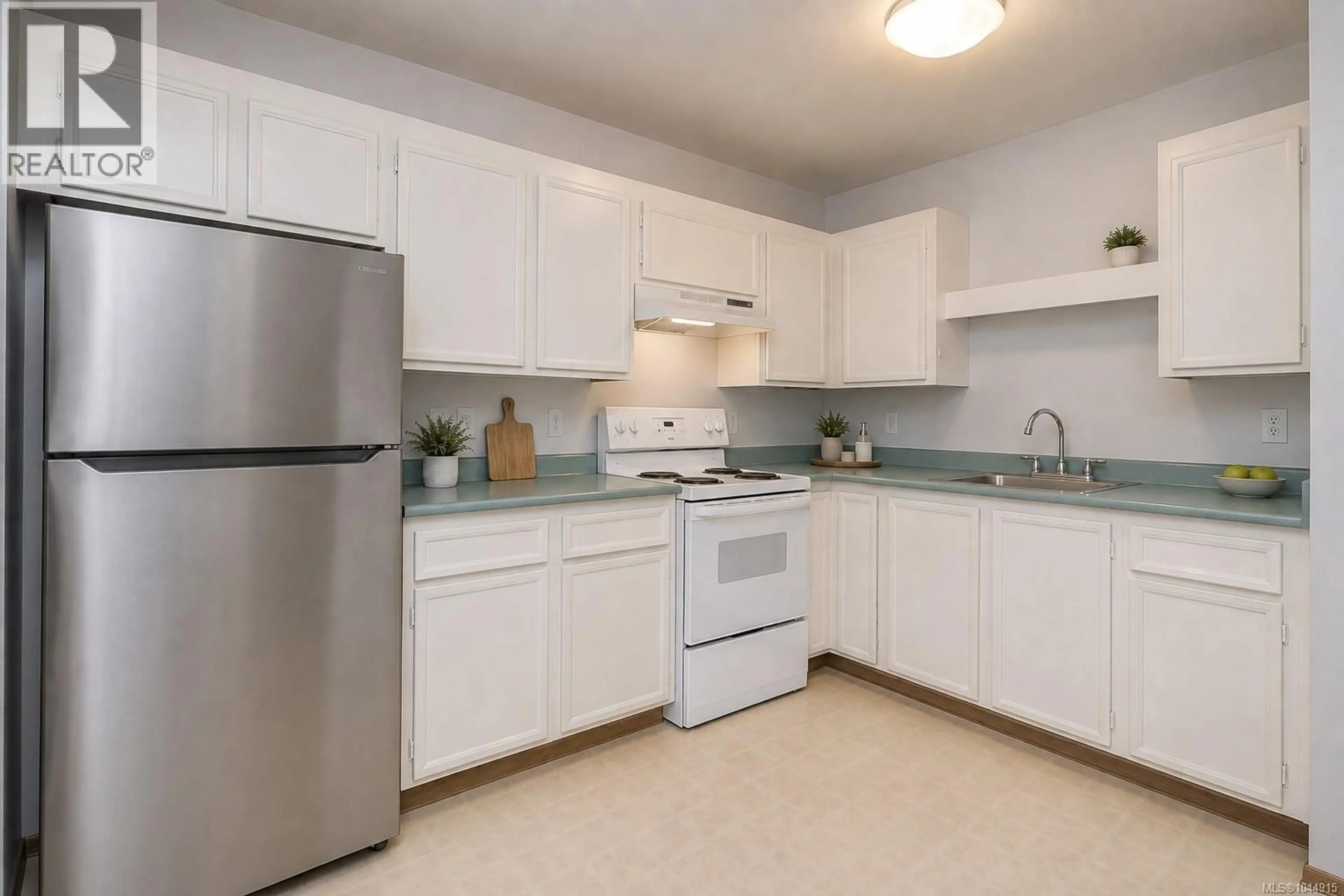 Standard kitchen, unknown for 203 - 3240 GLASGOW AVENUE, Saanich British Columbia V8X1M2