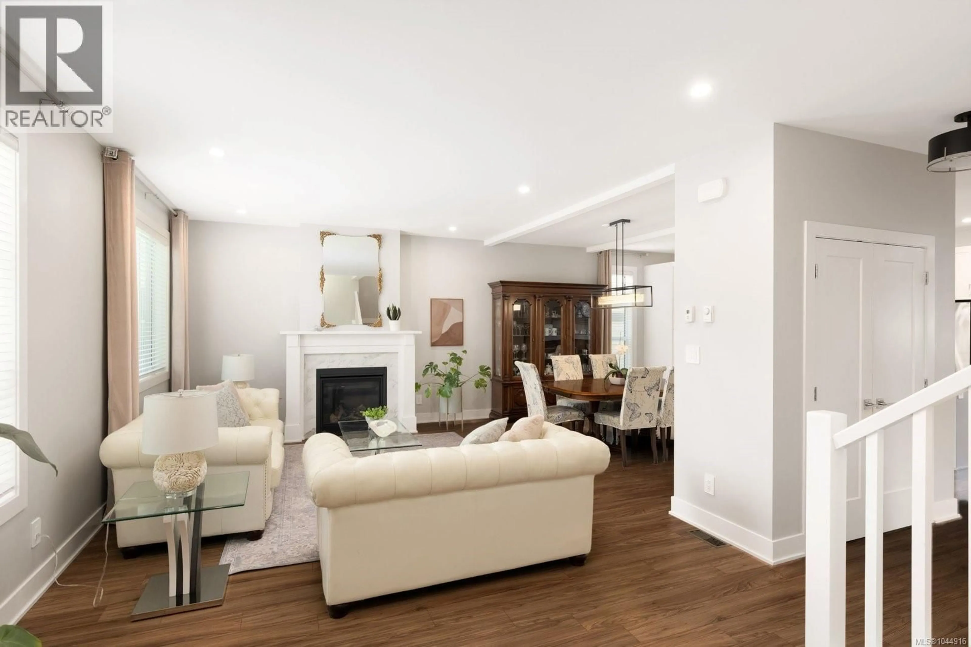 Living room with furniture, unknown for 2939 CONSTELLATION AVENUE, Langford British Columbia V9B6Z7