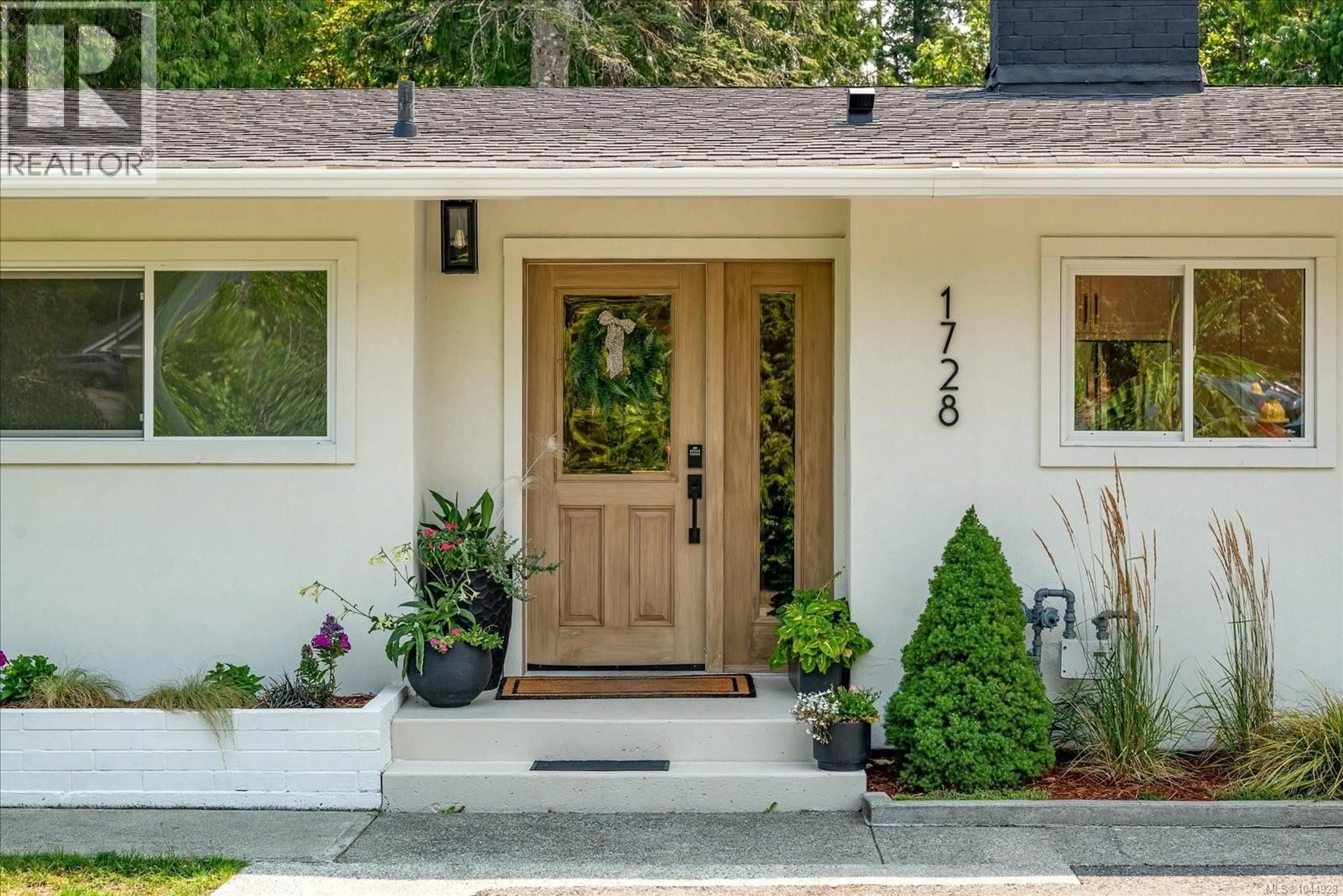 Indoor entryway for 1728 EXTENSION ROAD, Nanaimo British Columbia V9X1C7