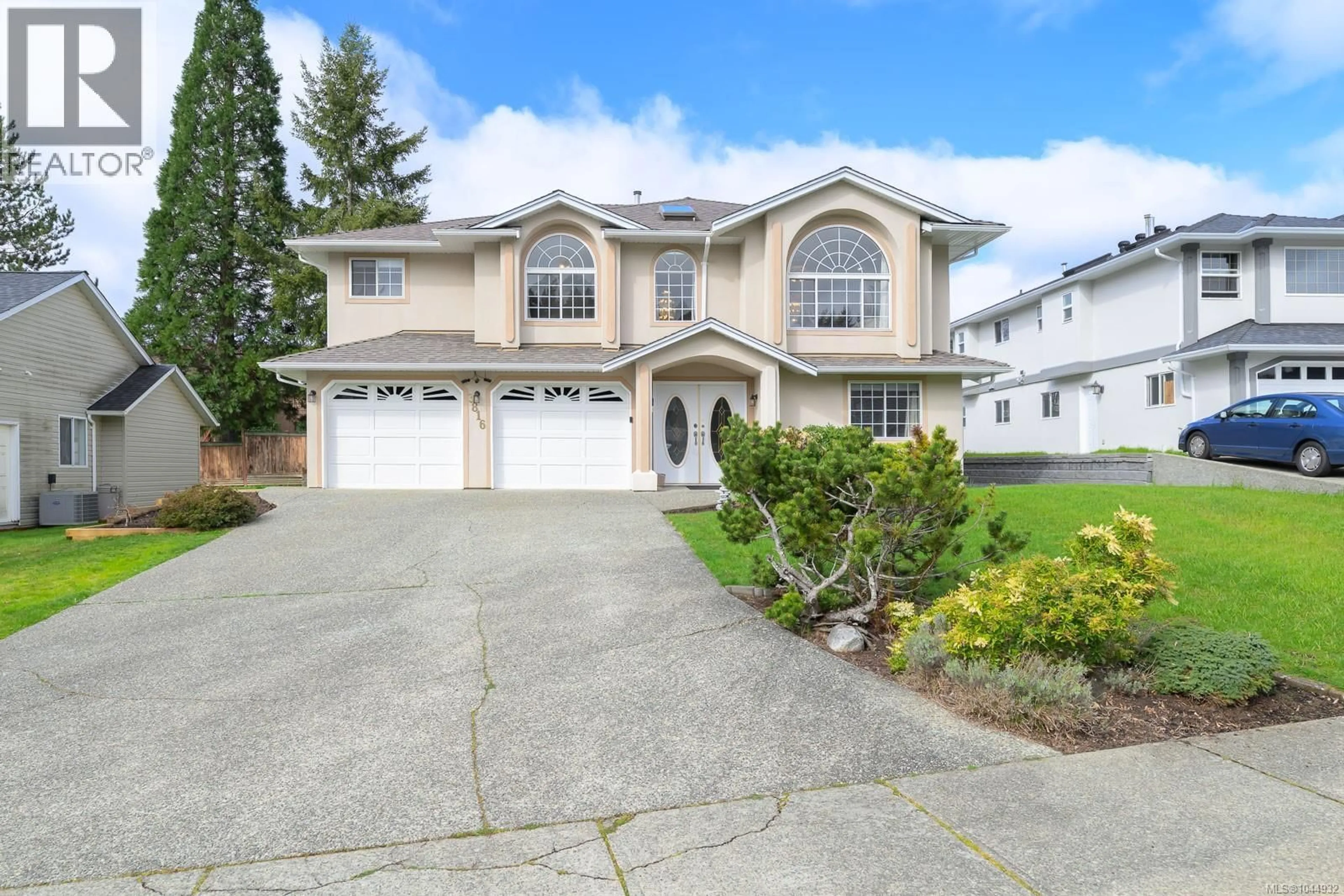 Home with vinyl exterior material, street for 3816 KEEHA DRIVE, Port Alberni British Columbia V9Y8C8