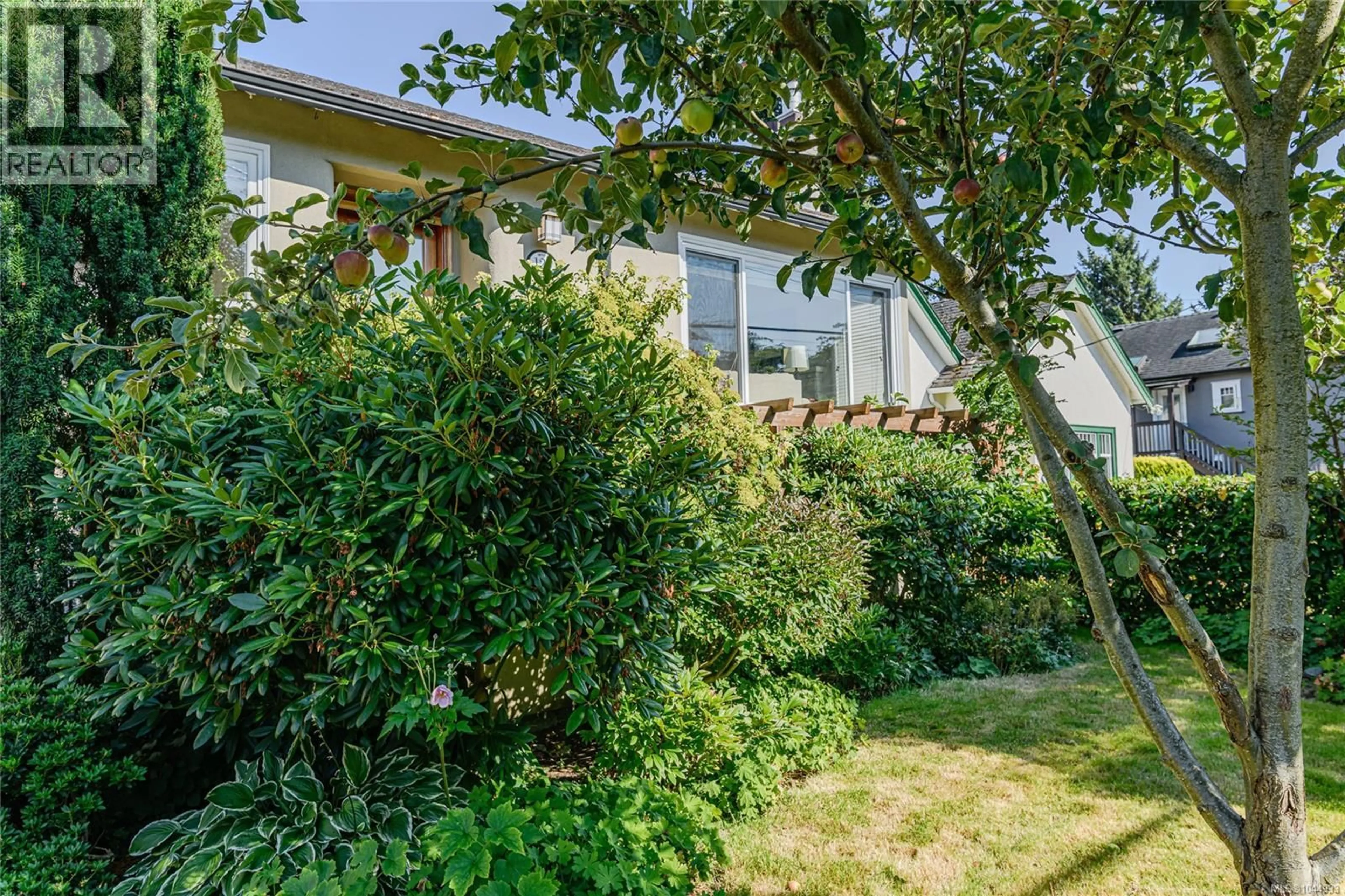 Unknown for 129 MOSS STREET, Victoria British Columbia V8V4M2
