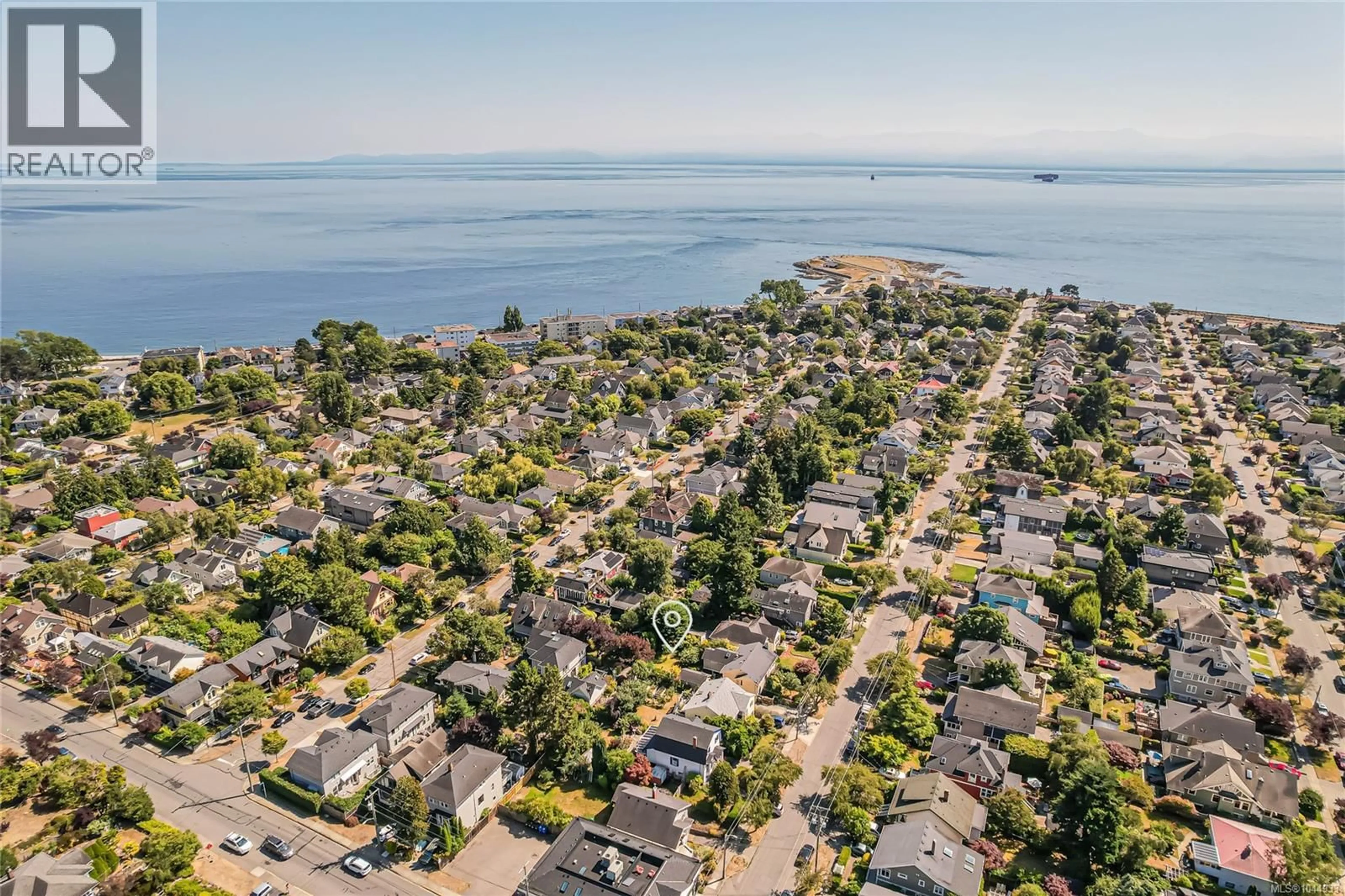 A pic from outside/outdoor area/front of a property/back of a property/a pic from drone, water/lake/river/ocean view for 129 MOSS STREET, Victoria British Columbia V8V4M2