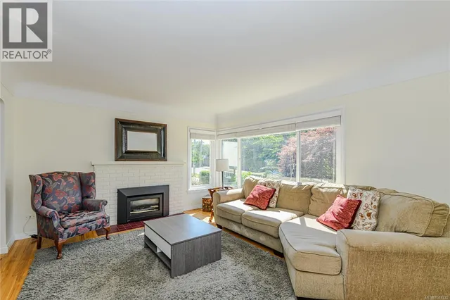 129 MOSS STREET, Victoria 5