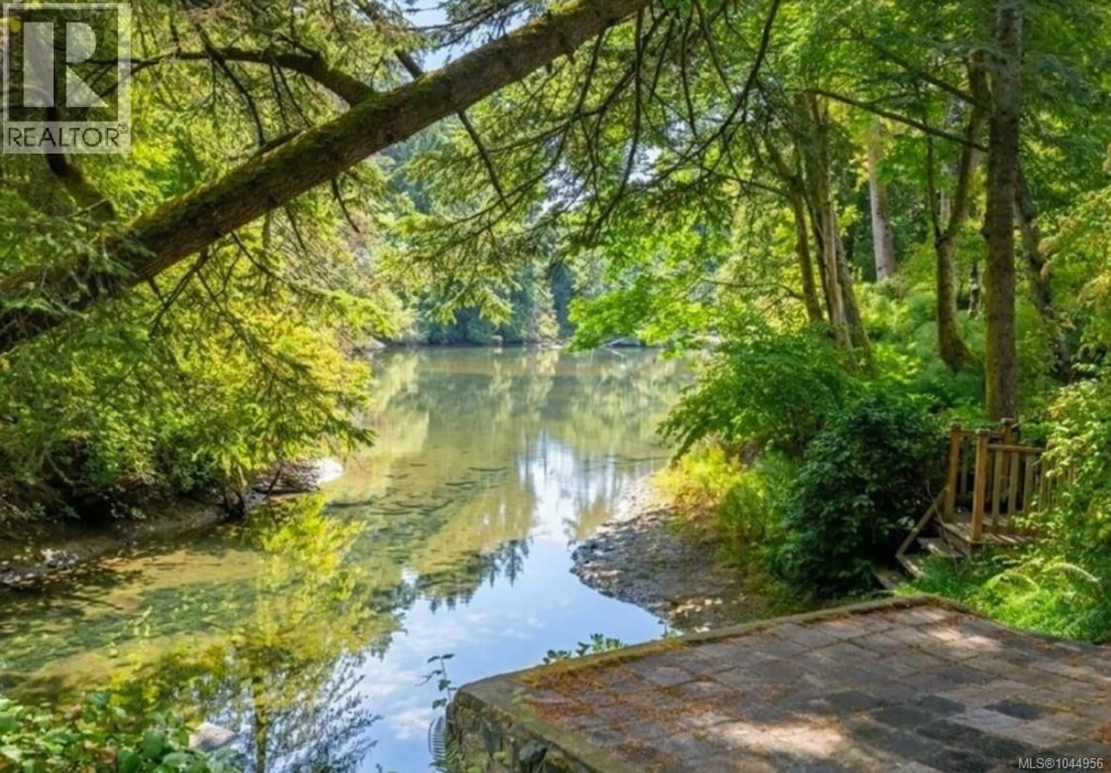 Patio, water/lake/river/ocean view for 81 CHILCO RIDGE PLACE, View Royal British Columbia V9B5Z7