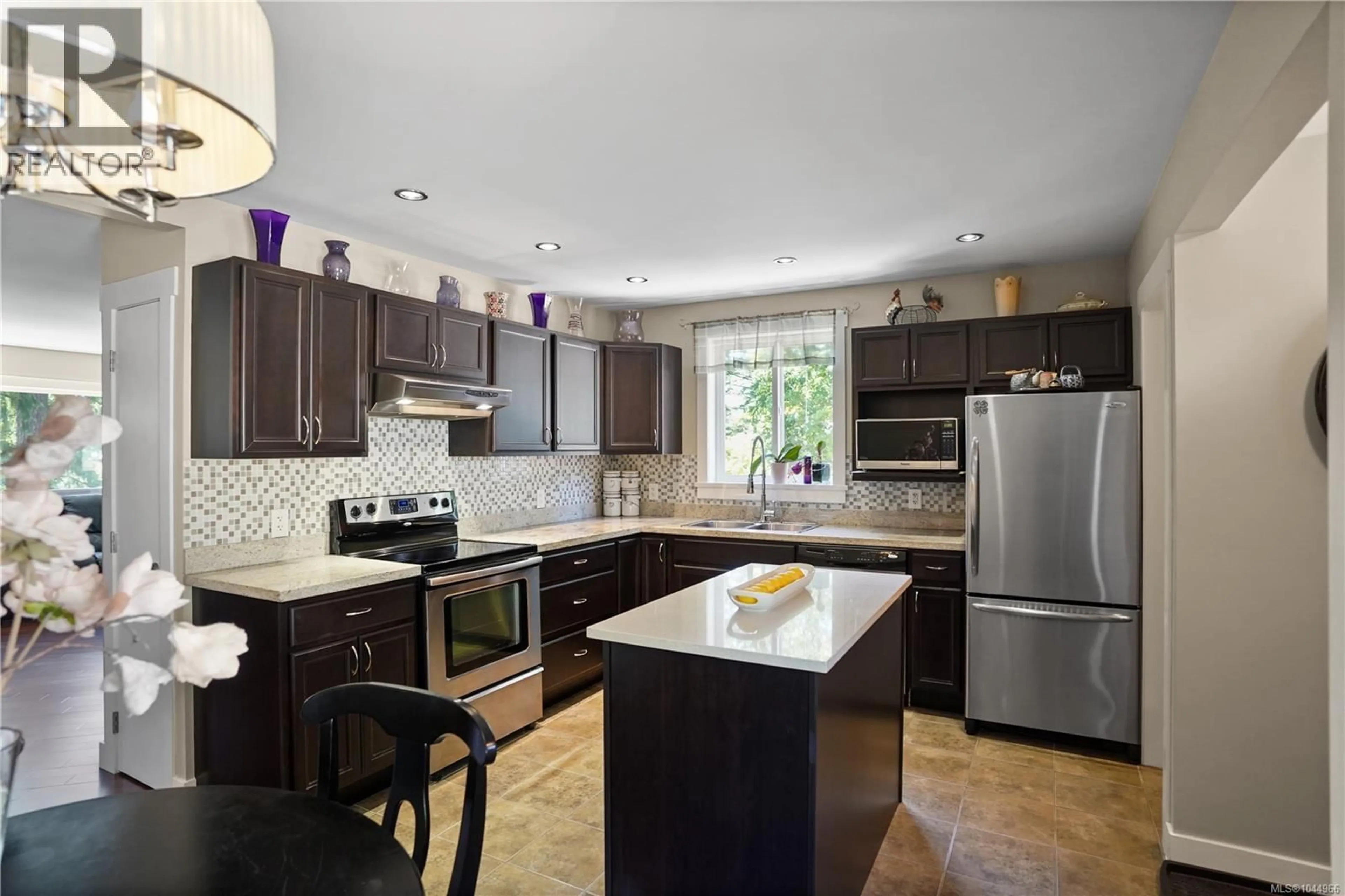 Contemporary kitchen, ceramic/tile floor for 1084 TATLOW ROAD, North Saanich British Columbia V8L5P3