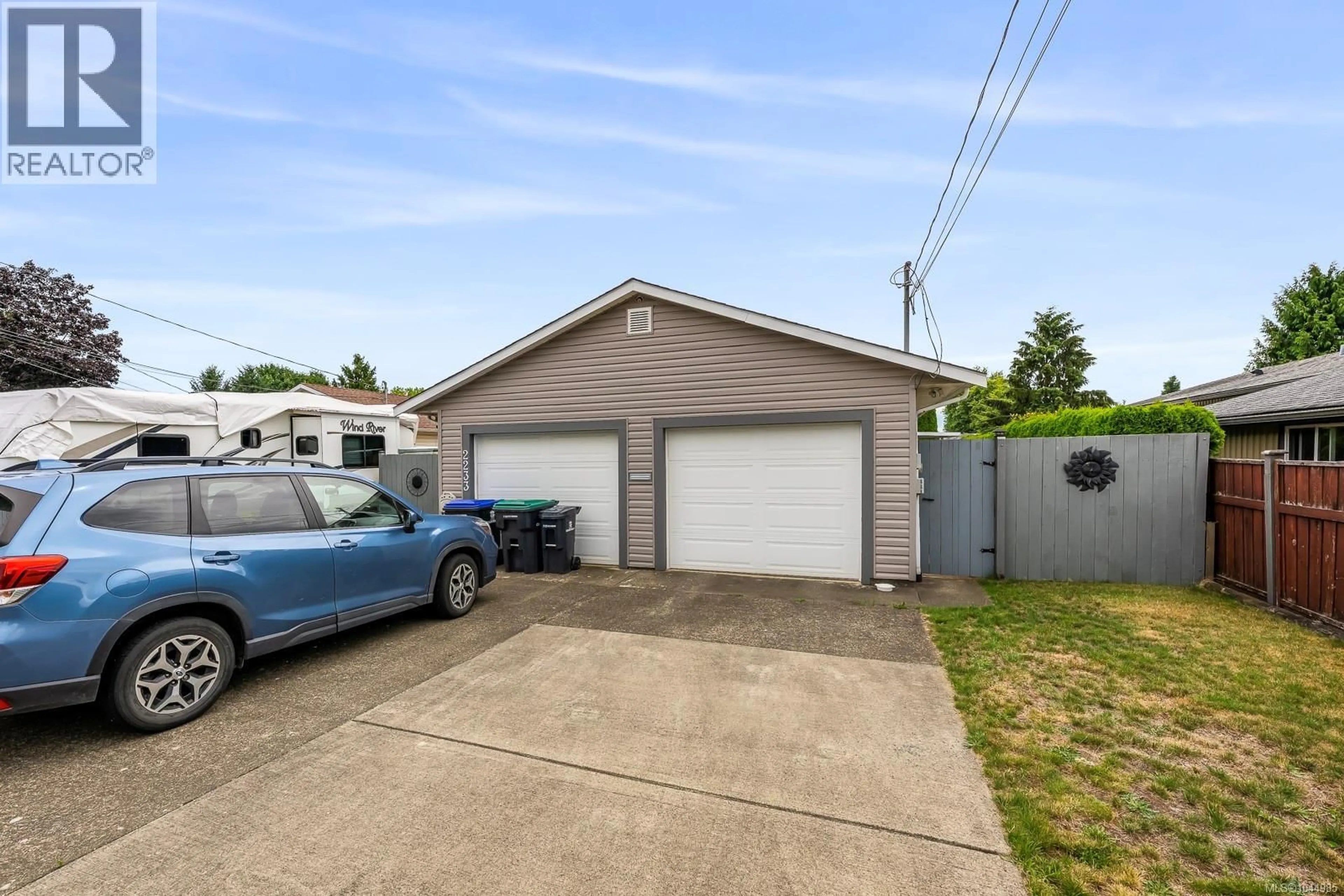 Unknown for 2233 6TH STREET EAST, Courtenay British Columbia V9N7T8