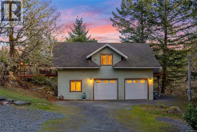 240 VIADUCT AVENUE WEST, Saanich 4