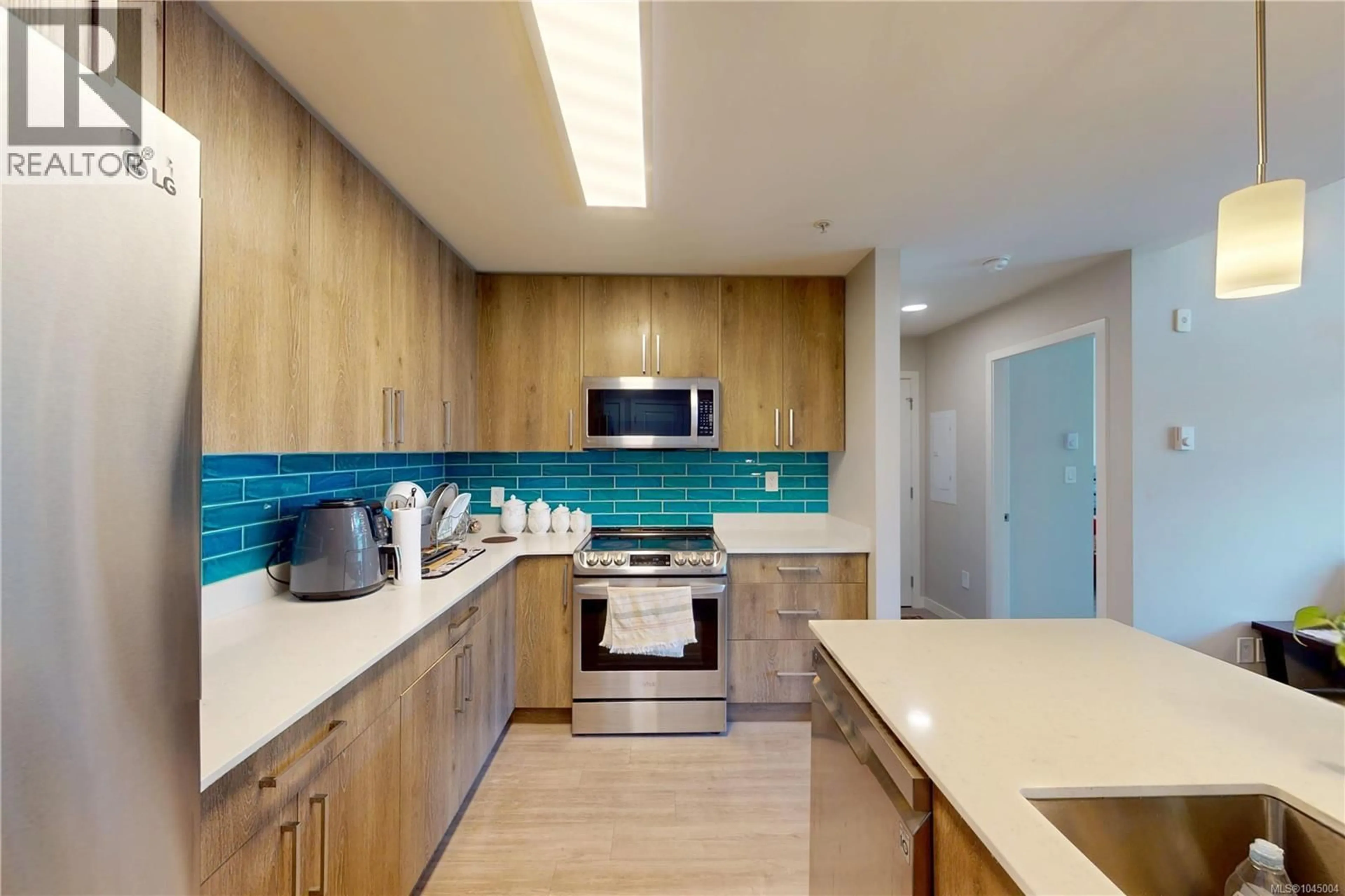 Contemporary kitchen, ceramic/tile floor for 411 - 110 PRESLEY PLACE, View Royal British Columbia V9B0H5