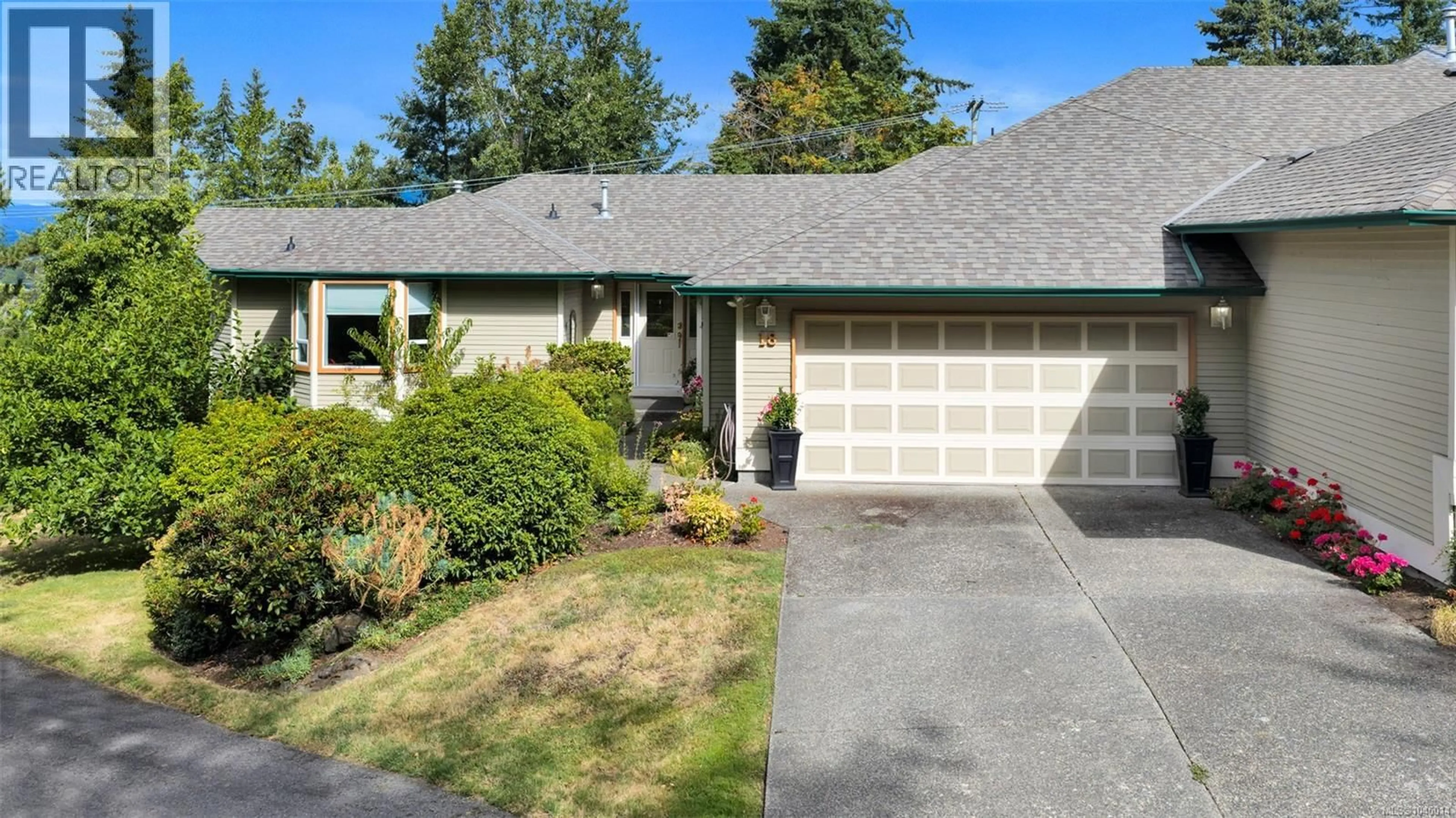 Home with vinyl exterior material, street for 18 - 6000 ST. ANN'S DRIVE, Duncan British Columbia V9L5T1