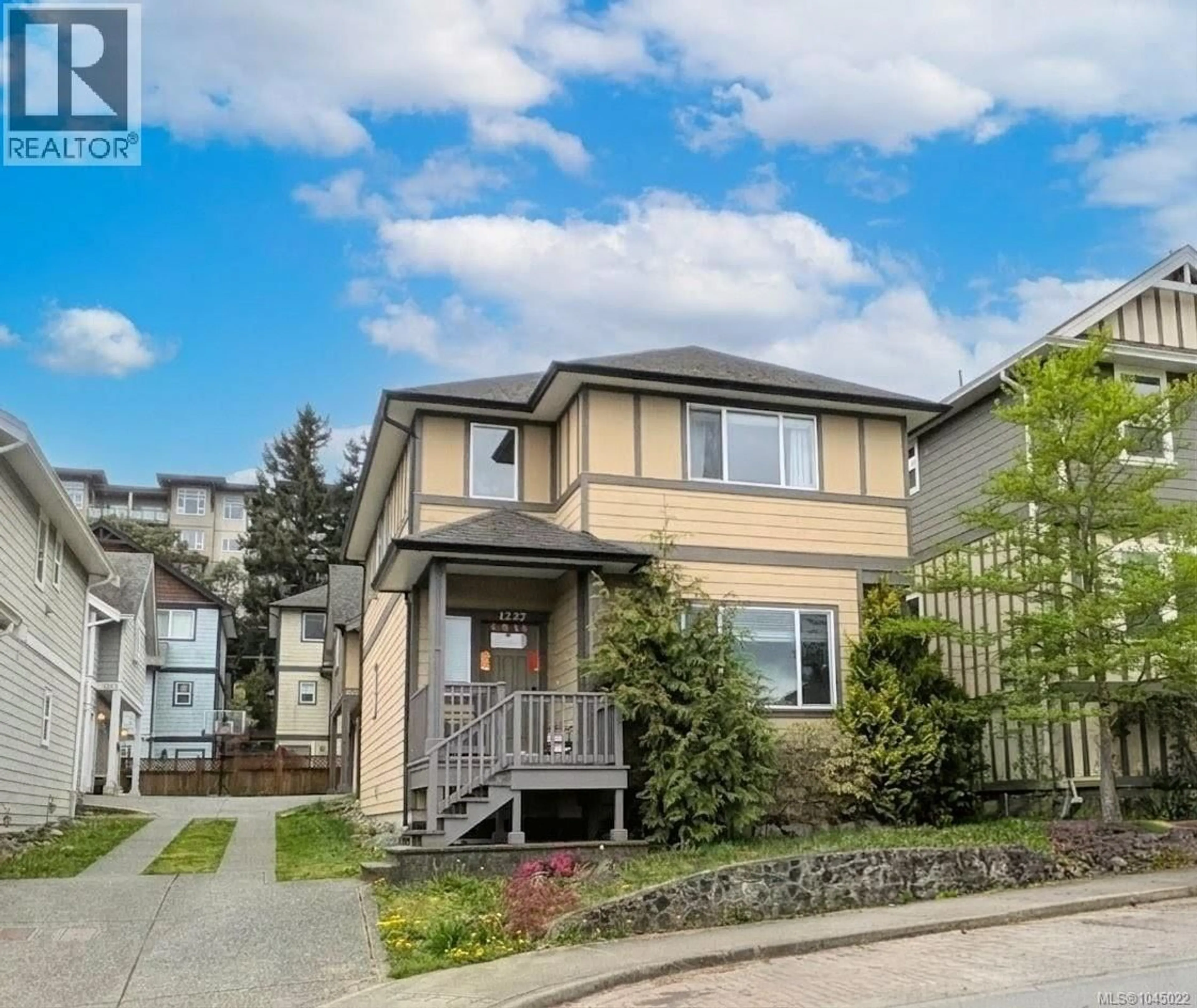 Home with vinyl exterior material, street for 1227 FRESHWATER CRESCENT, Langford British Columbia V9B0L9