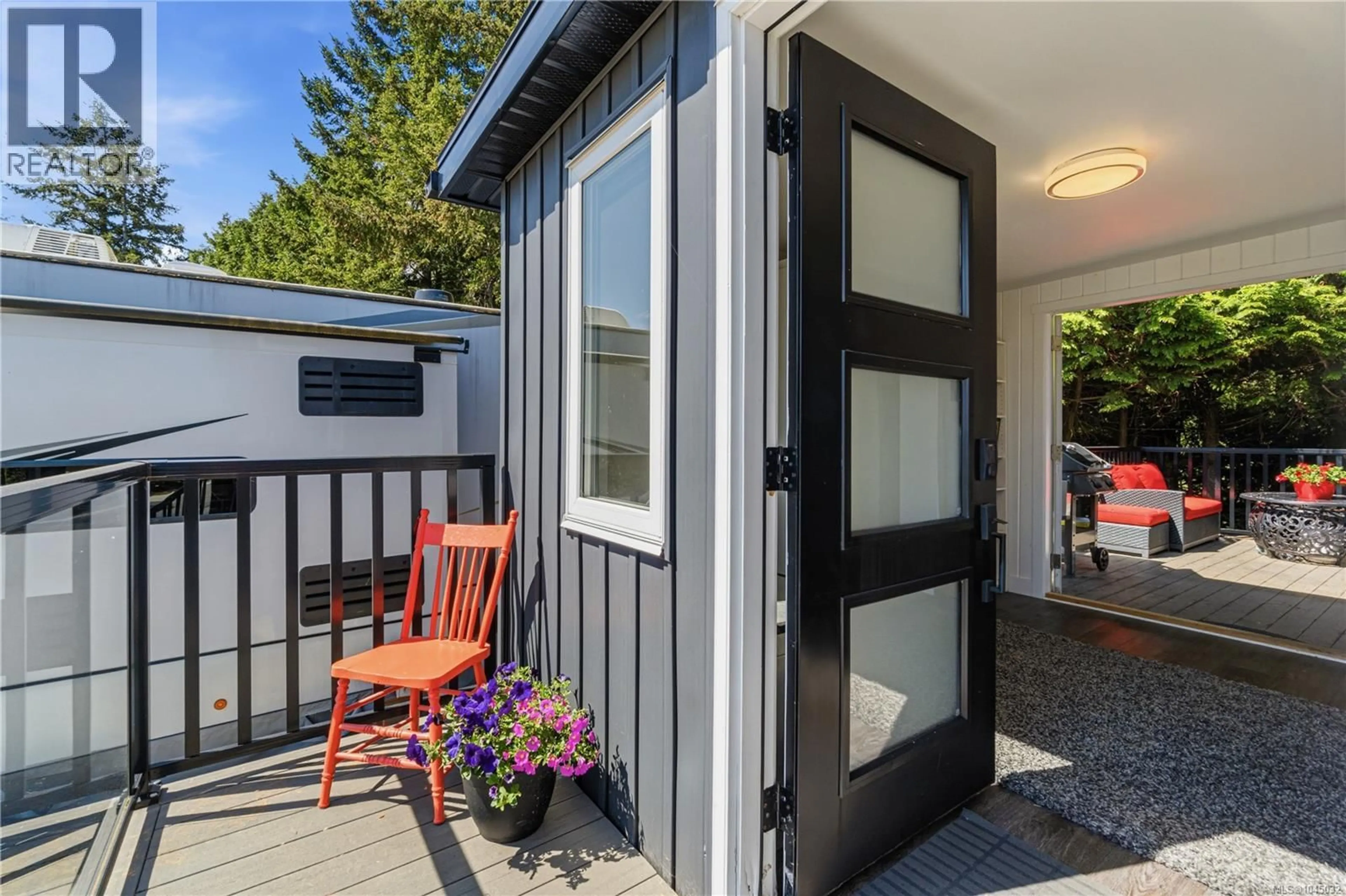 Patio, street for 1116 WOSS LAKE DRIVE, Nanaimo British Columbia V9R0M3