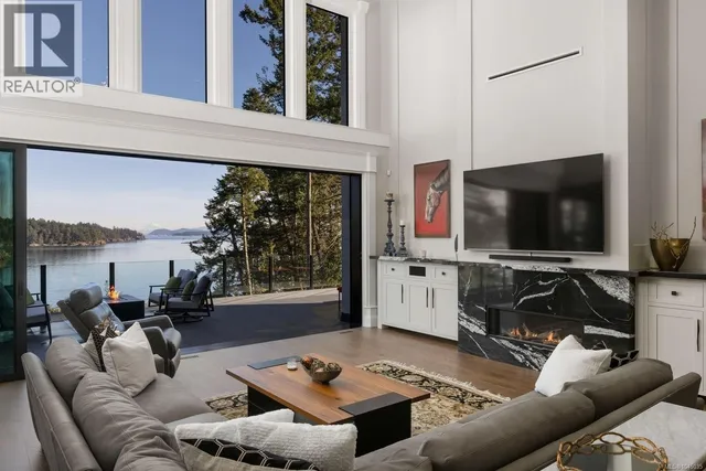 10865 FERNIE WYND ROAD, North Saanich 5