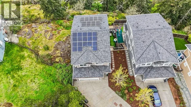 2562 ROSEVISTA PLACE, Langford 2