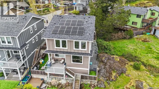 2562 ROSEVISTA PLACE, Langford 3