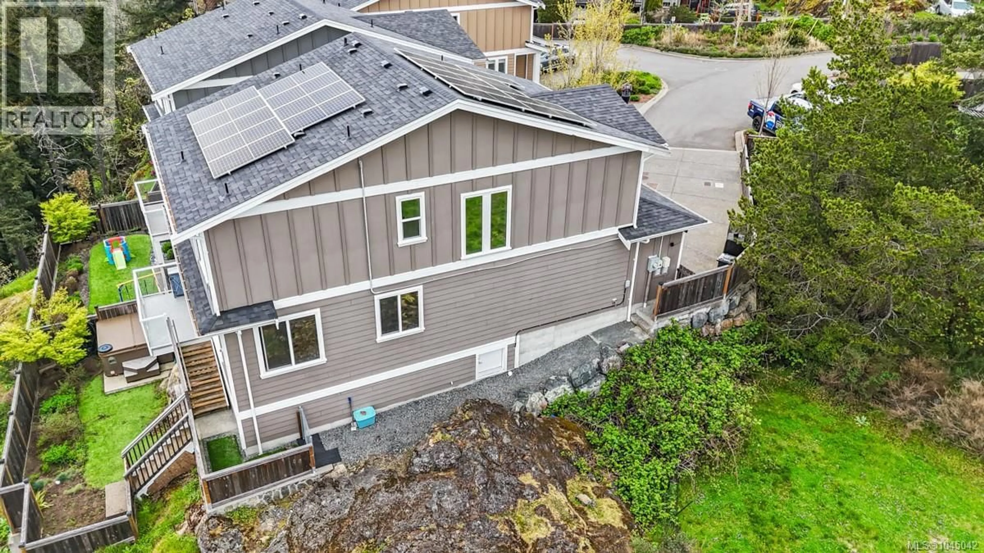 A pic from outside/outdoor area/front of a property/back of a property/a pic from drone, unknown for 2562 ROSEVISTA PLACE, Langford British Columbia V9B5J6