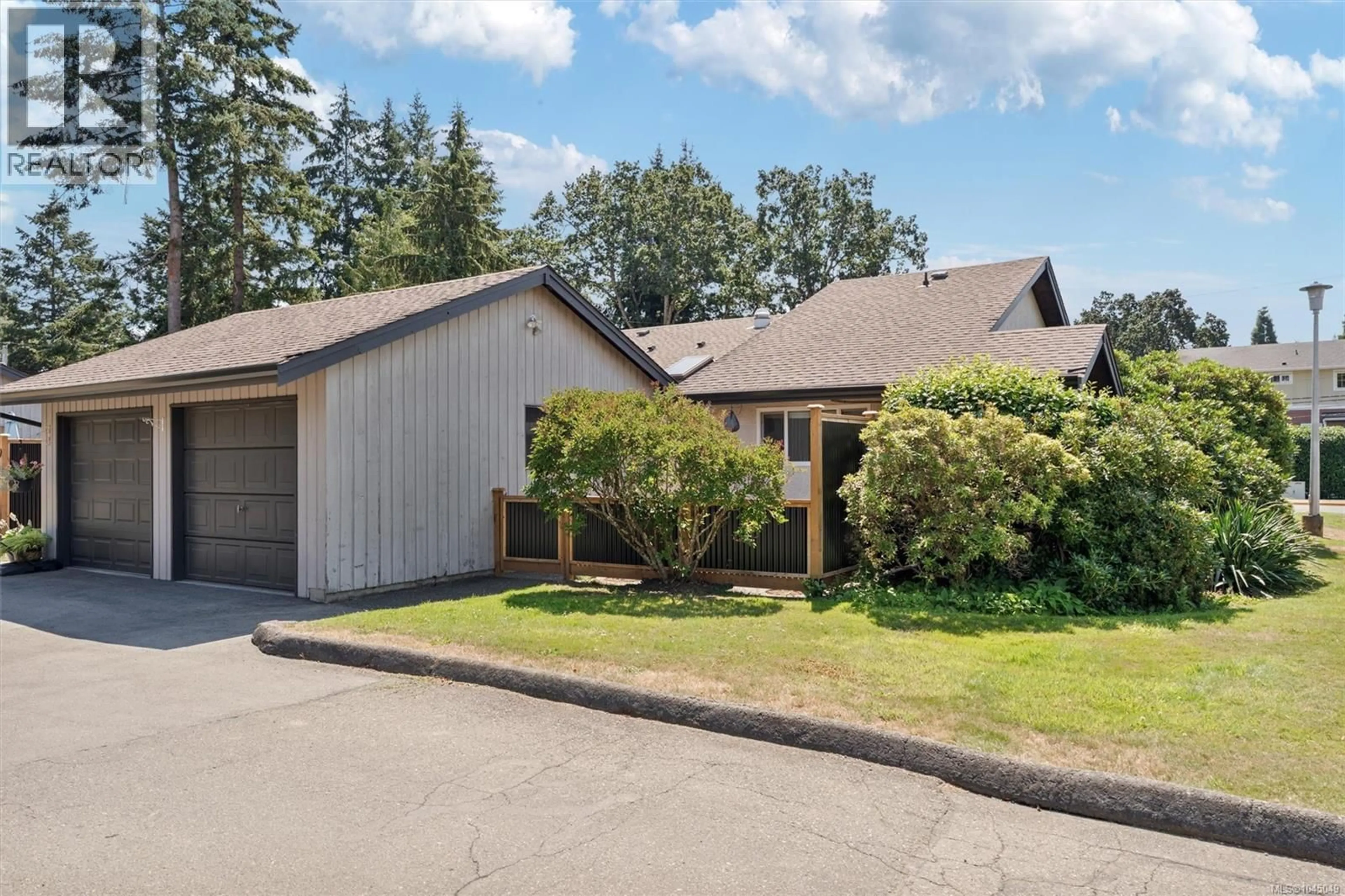 Unknown for 4 - 1184 CLARKE ROAD, Central Saanich British Columbia V8N2C3