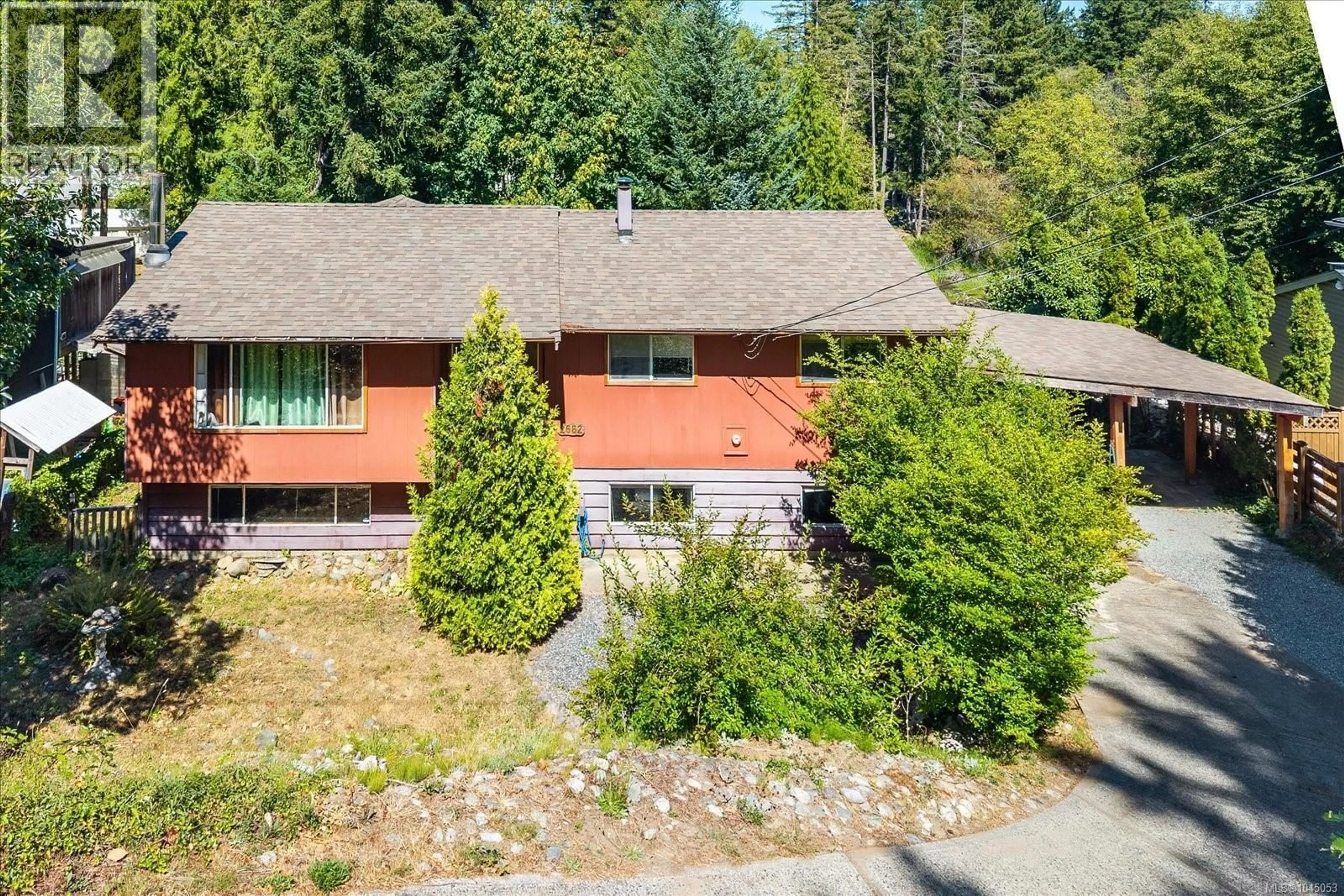 A pic from outside/outdoor area/front of a property/back of a property/a pic from drone, street for 2682 BEAVER CREEK CRESCENT, Nanaimo British Columbia V9T3K4