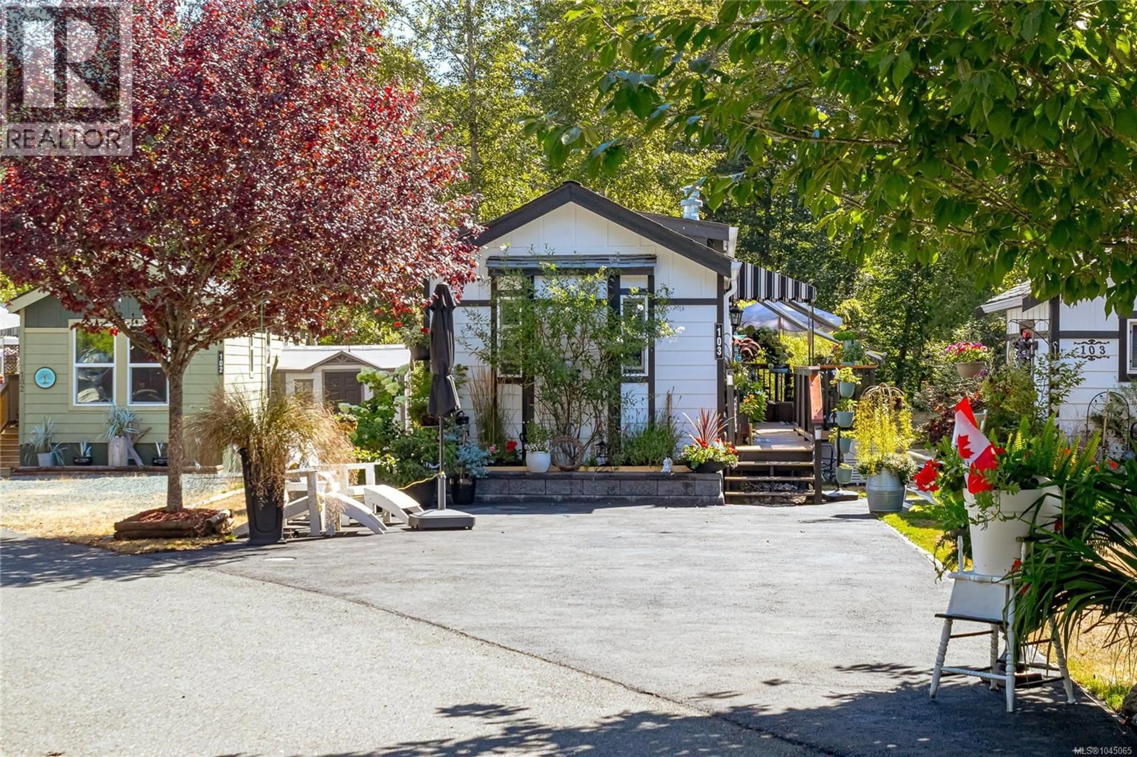 Patio, street for 103 - 3042 RIVER ROAD, Chemainus British Columbia V0R1K3