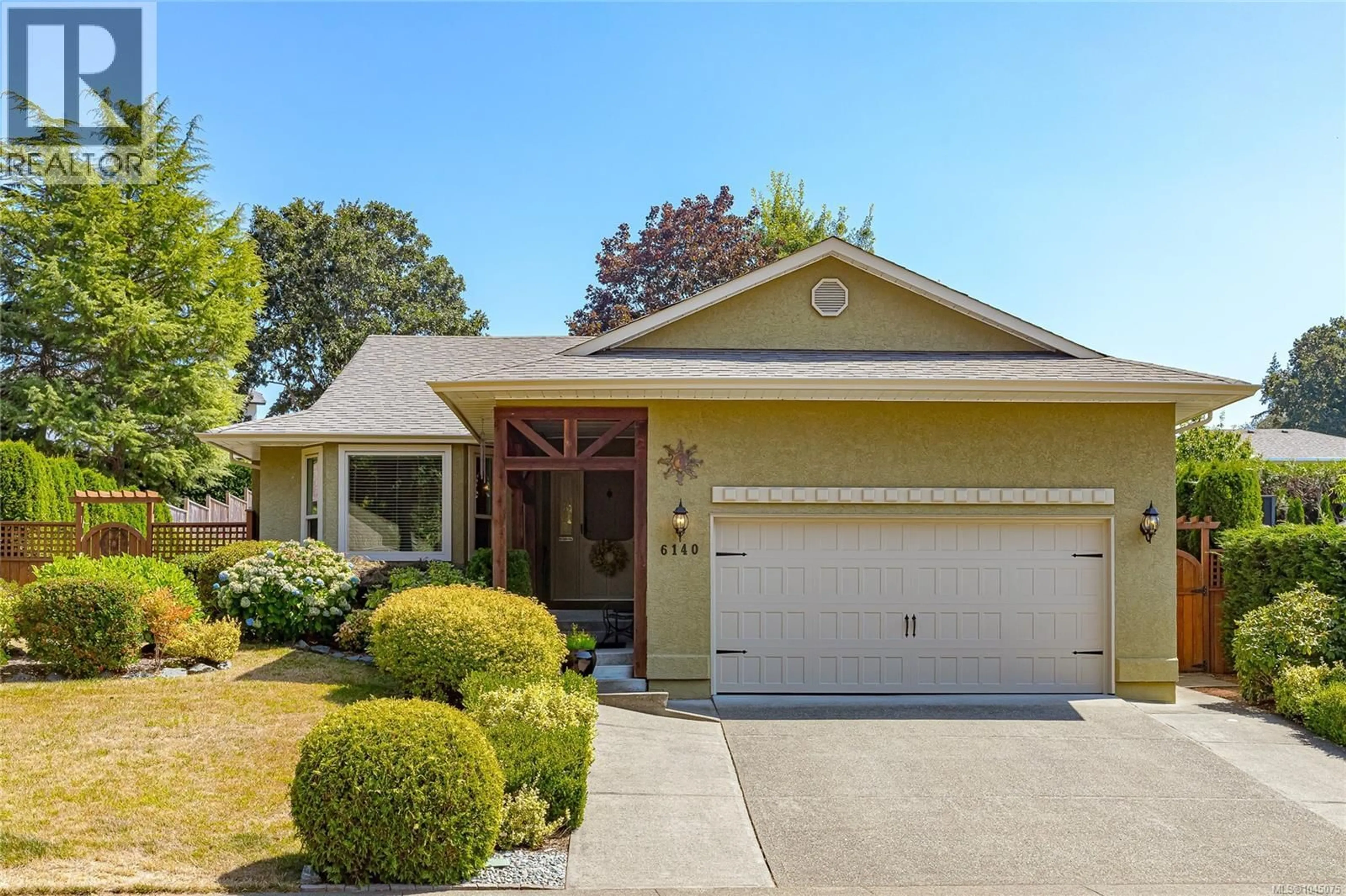 Home with vinyl exterior material, street for 6140 DENALI DRIVE, Duncan British Columbia V9L5N4