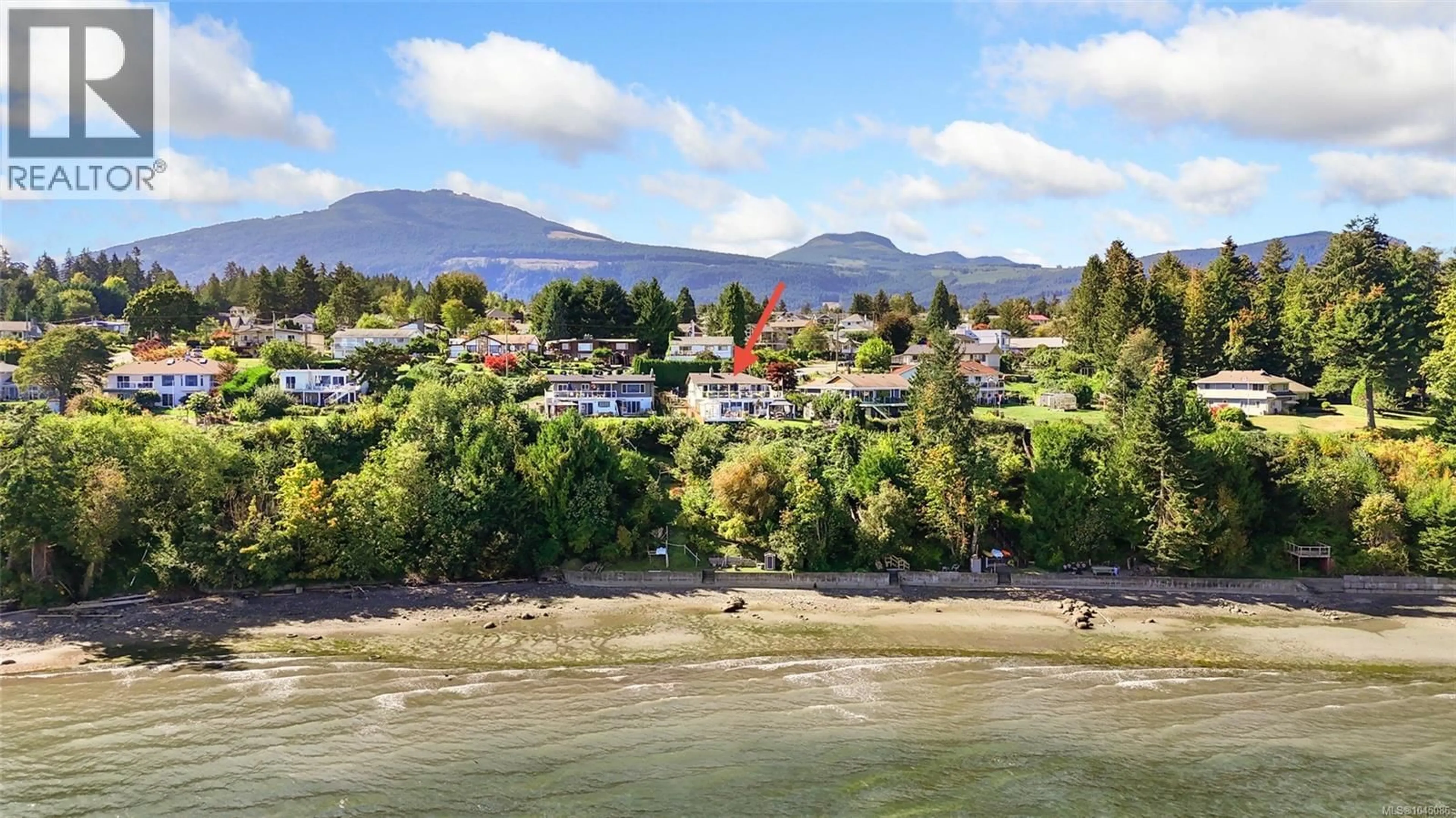 A pic from outside/outdoor area/front of a property/back of a property/a pic from drone, water/lake/river/ocean view for 3632 SEAVIEW CRESCENT, Saltair British Columbia V9G2A1