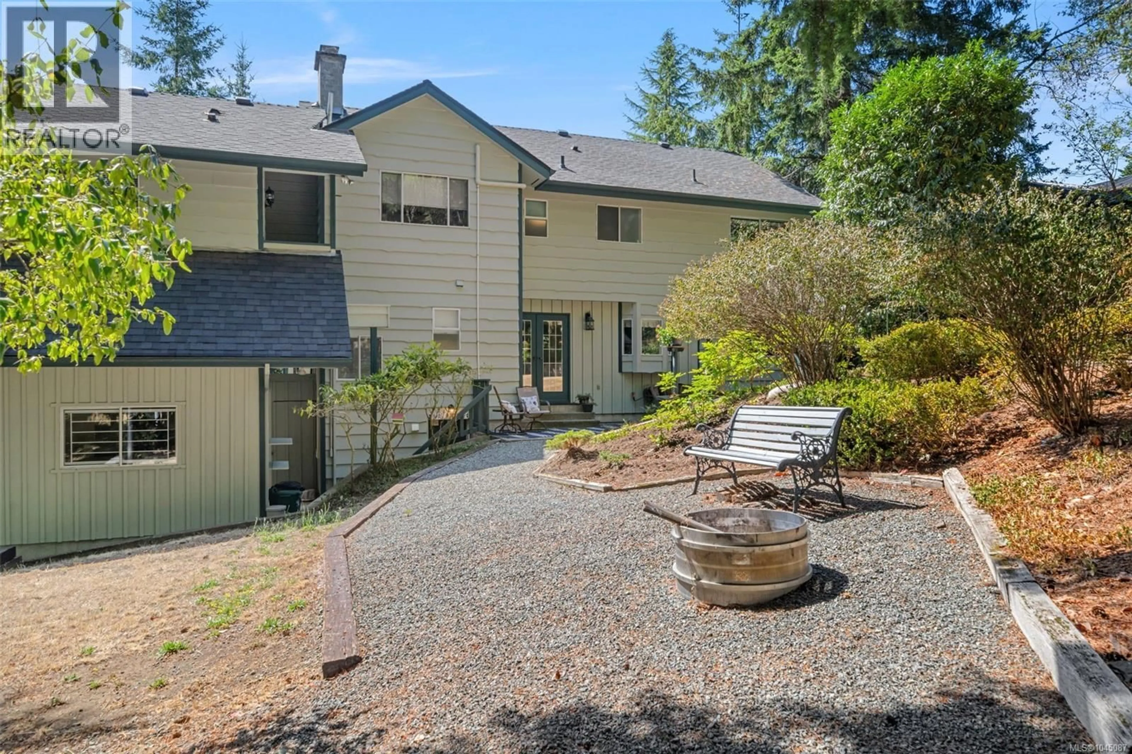Home with vinyl exterior material, street for 2159 WILDWOOD DRIVE, Duncan British Columbia V9L5V7
