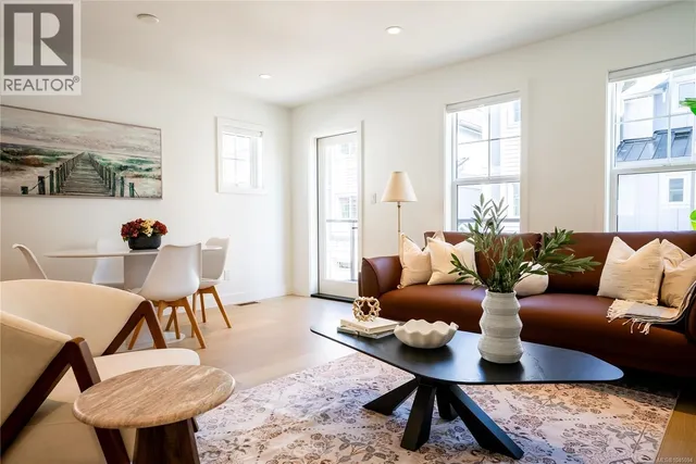 U4 - 3907 CEDAR HILL ROAD, Saanich 5