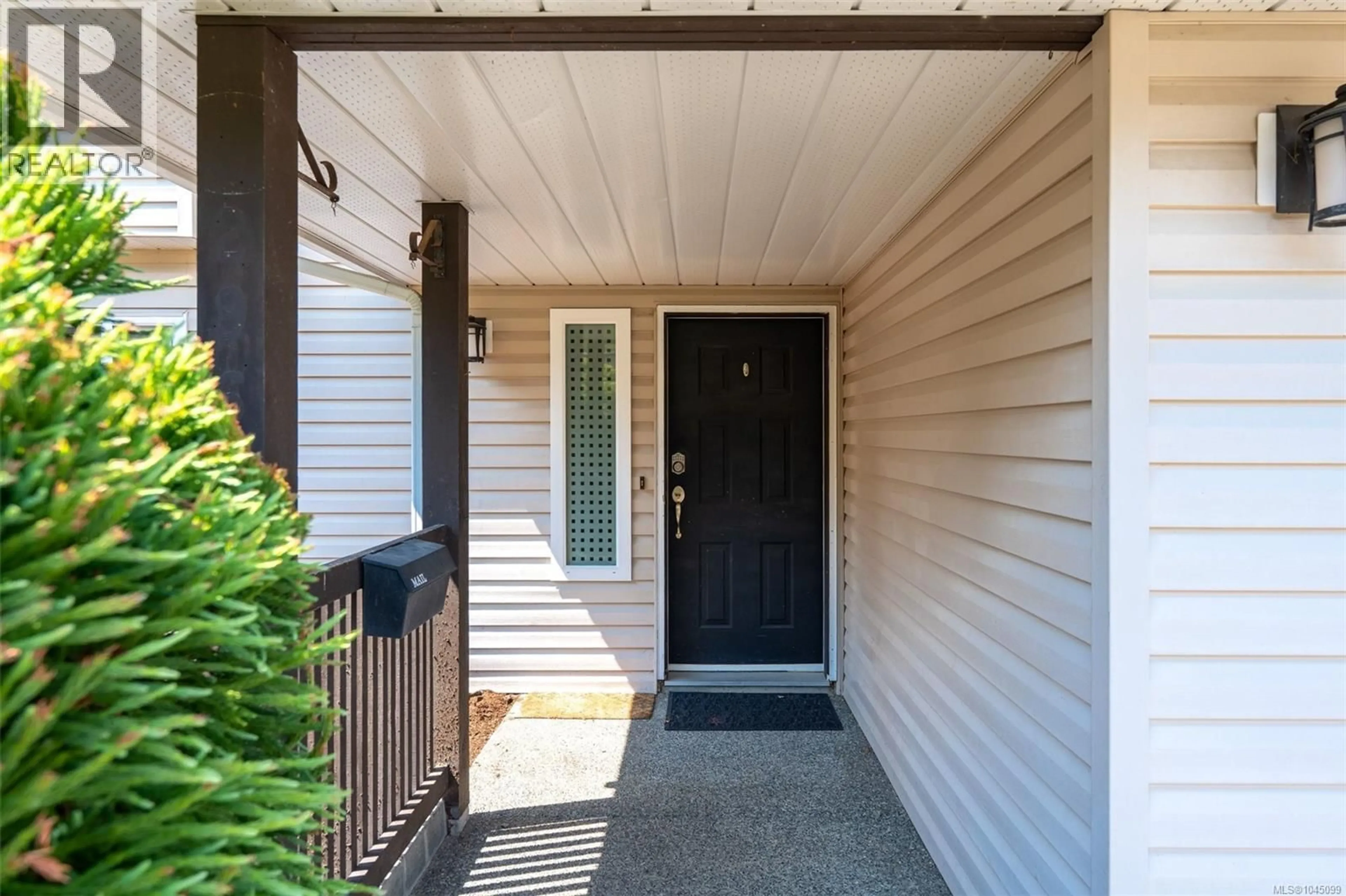 Indoor entryway for 2962 GLADESON LANE, Colwood British Columbia V9B5S7