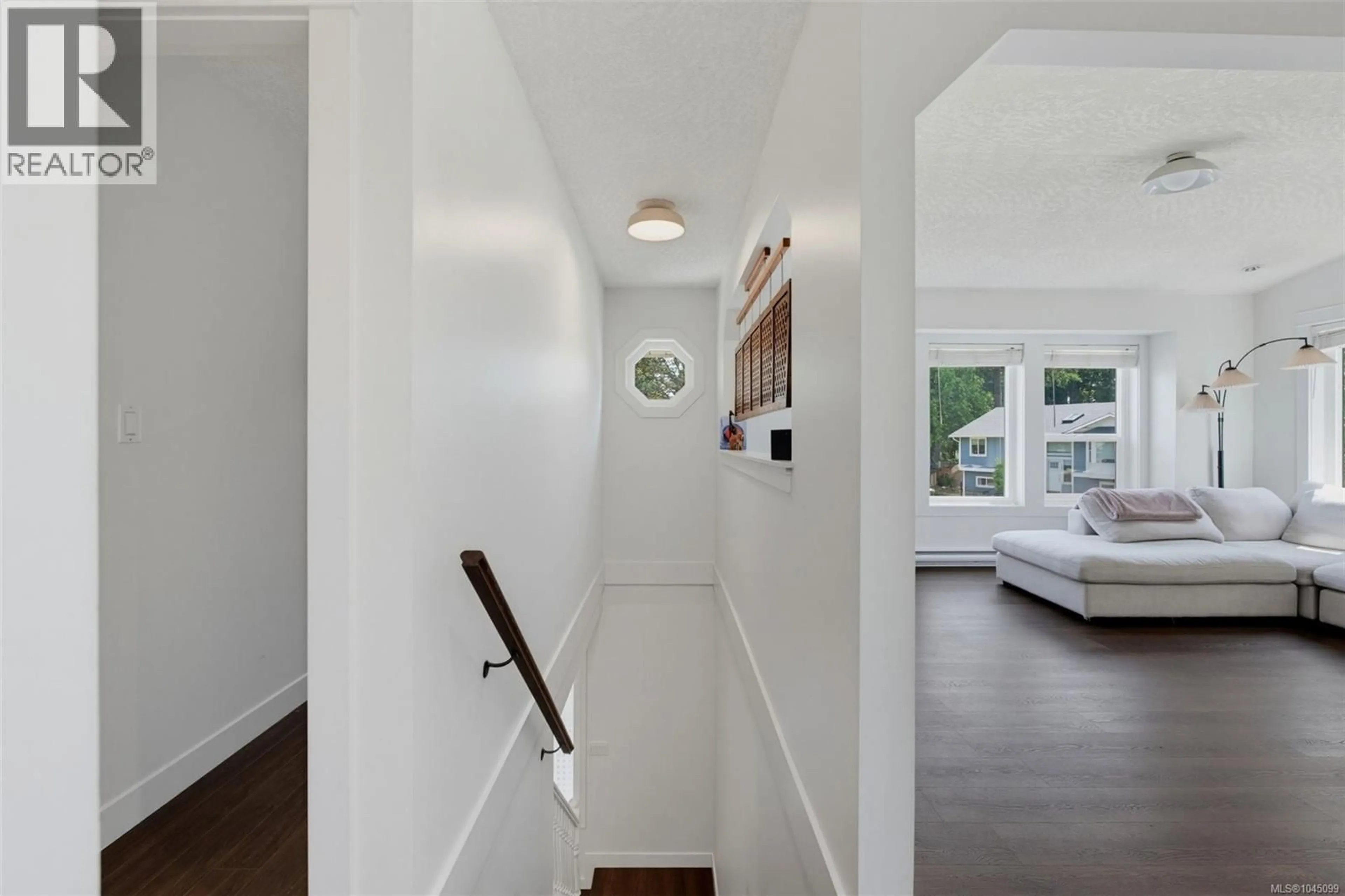 Indoor entryway for 2962 GLADESON LANE, Colwood British Columbia V9B5S7