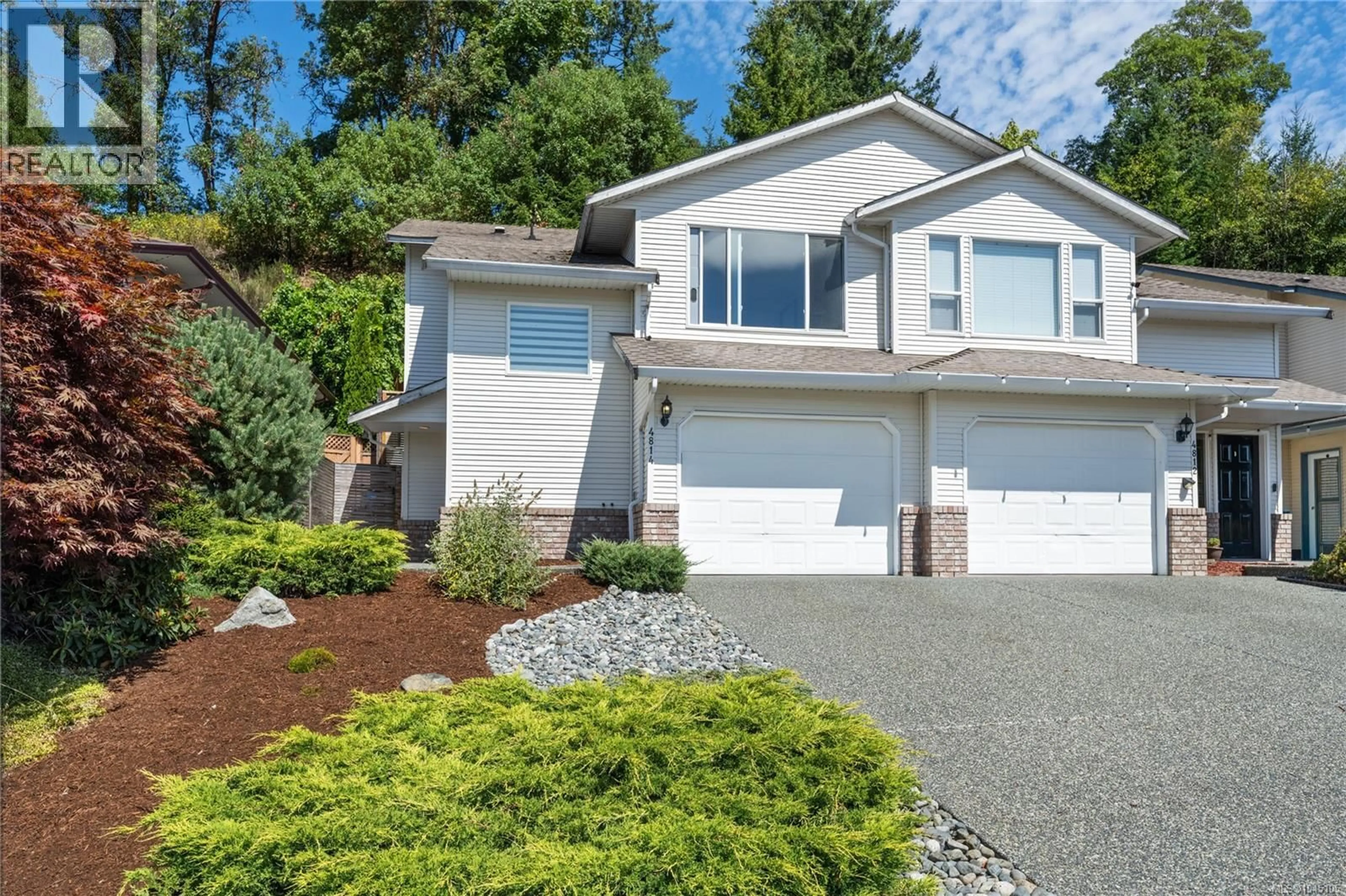 Home with vinyl exterior material, street for 4814 FAIRBROOK CRESCENT, Nanaimo British Columbia V9T5P3