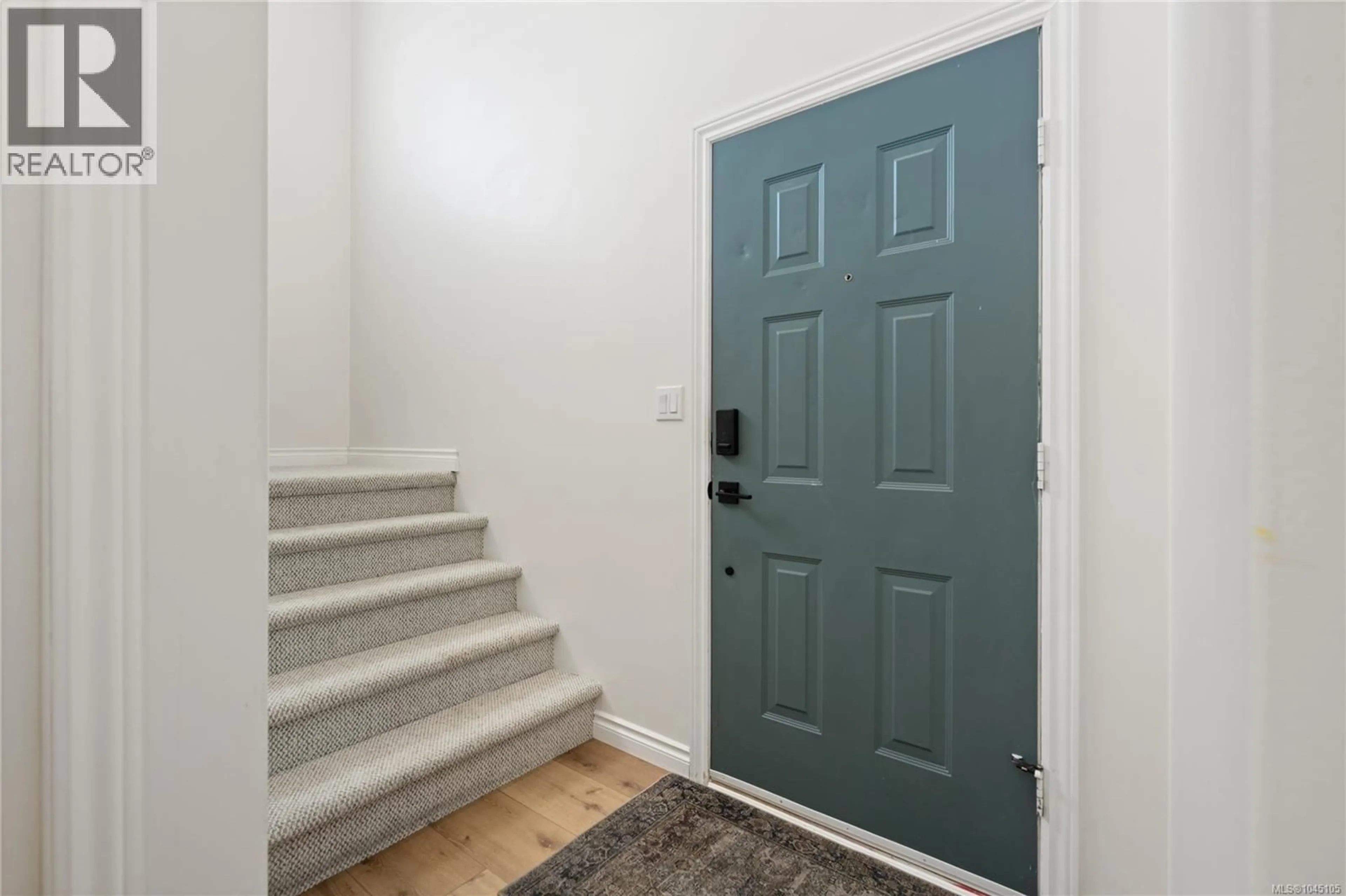 Indoor entryway for 4814 FAIRBROOK CRESCENT, Nanaimo British Columbia V9T5P3